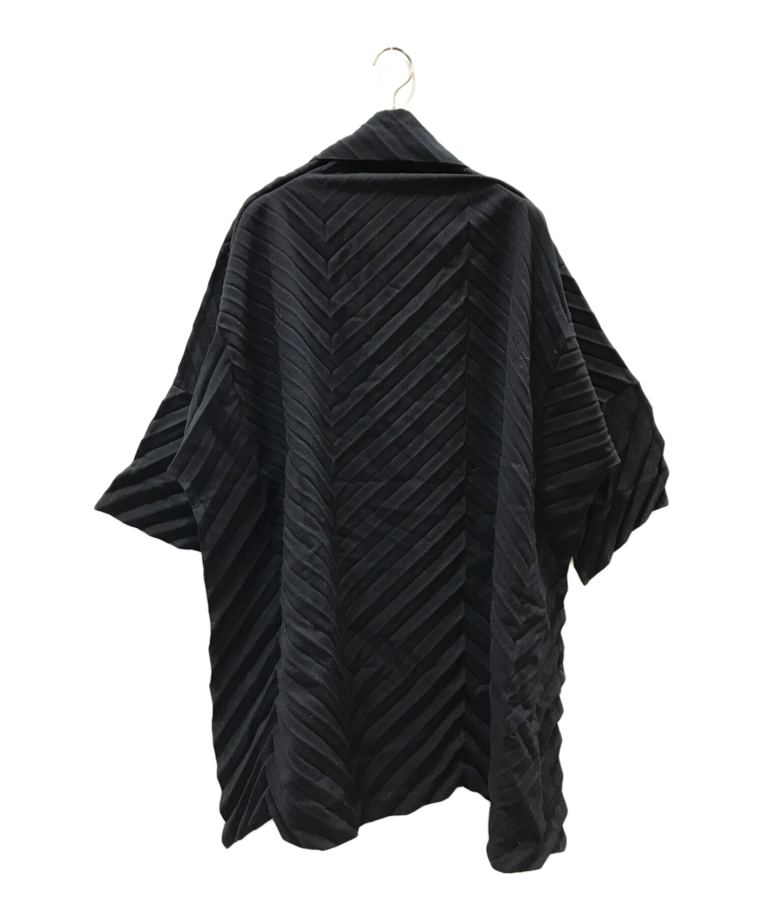 ISSEY MIYAKE カットソー　黒 中古・古着通販】me ISSEY MIYAKE (ミーイッセイ ミヤケ) デザイン