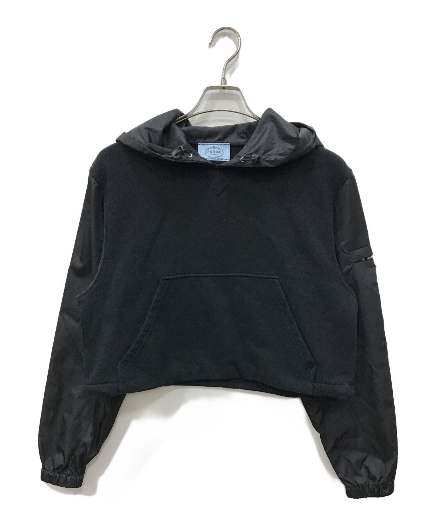 【美品】PRADA プラダ 23年 ナイロン切替ロゴパーカー ブラック Lサイズ 美品】PRADA プラダ 23年 ナイロン切替ロゴパーカー ブラック Lサイズ