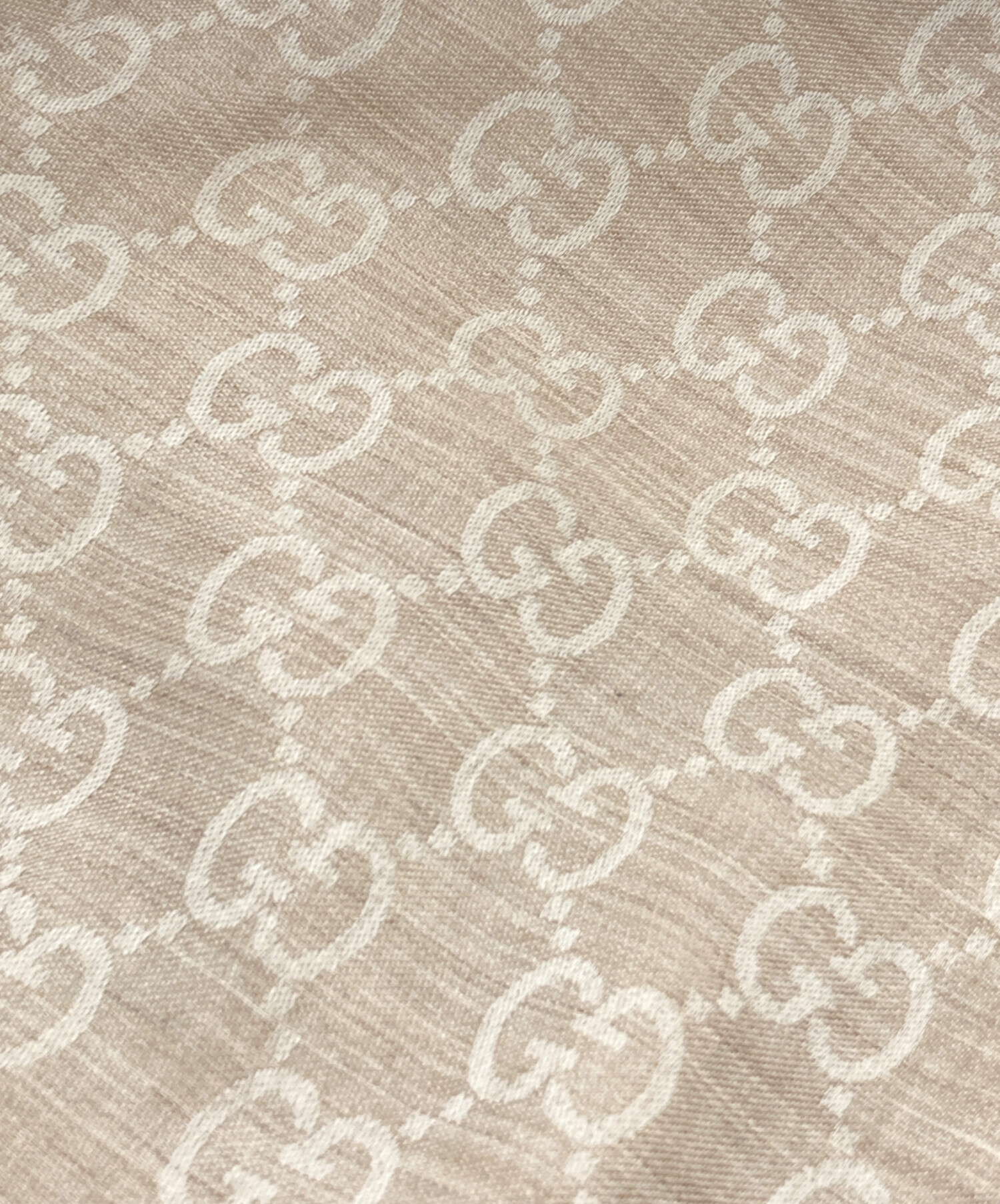 GUCCI ベージュ GGロゴ ストール 中古・古着通販】GUCCI (グッチ) GGロゴストール ベージュ サイズ:下記