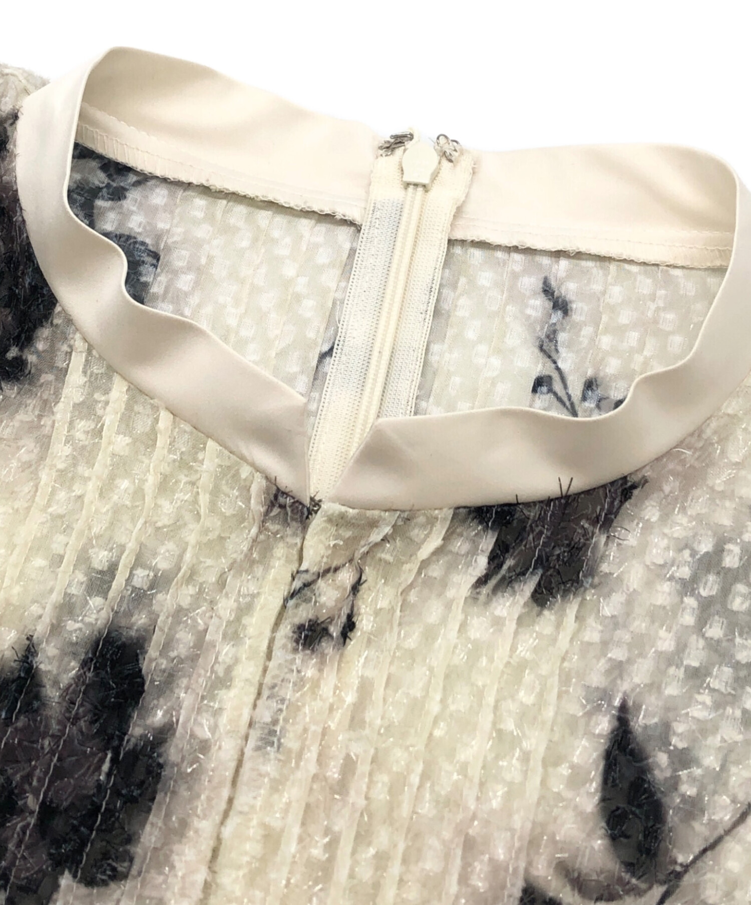 中古・古着通販】FRAY ID (フレイ アイディー) カットジャガード 