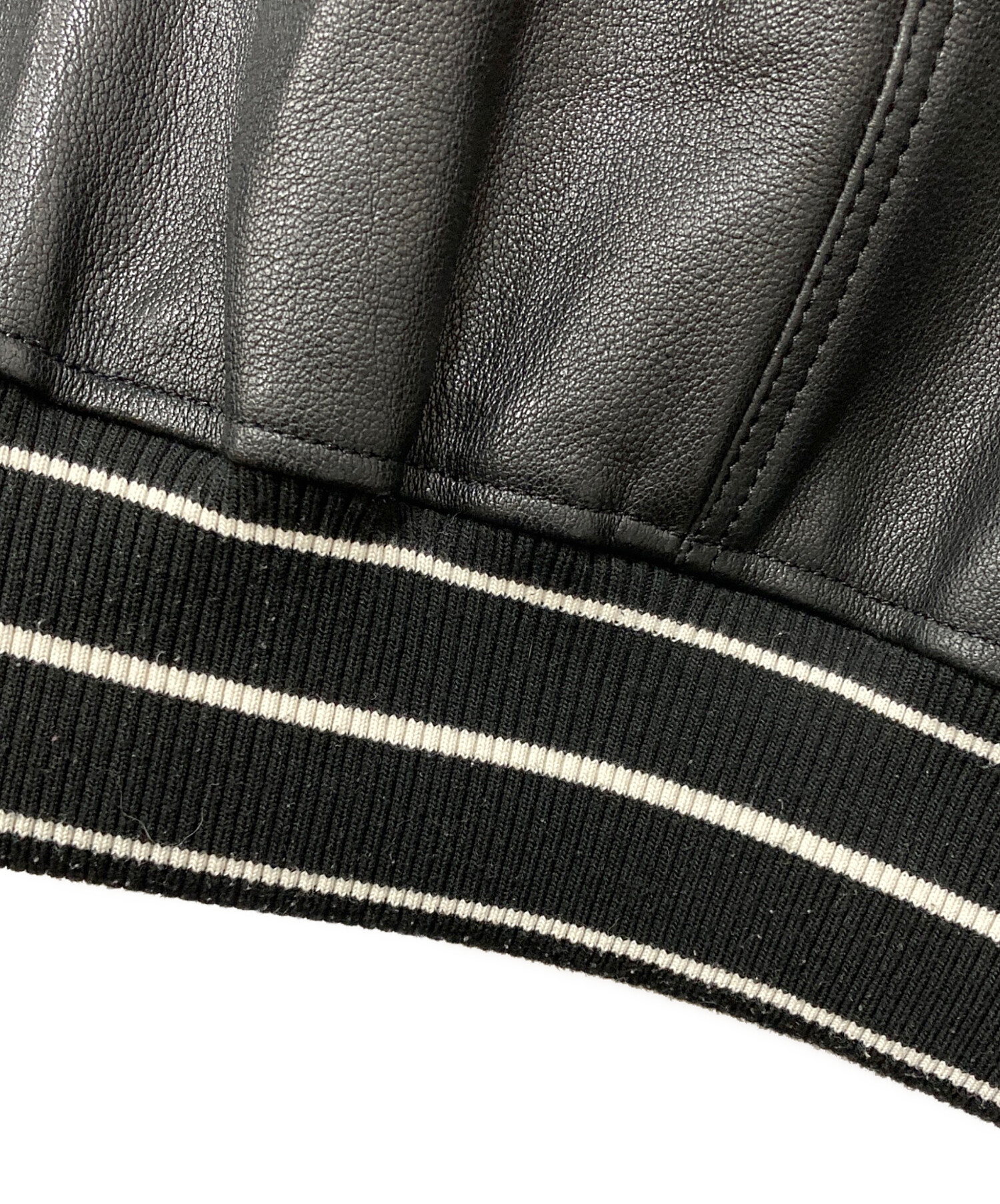 XL ZARA 水牛革レザースタジャン ZARA メンズ XLサイズ スタジャン ボンバージャケット 水牛革 クワガタ