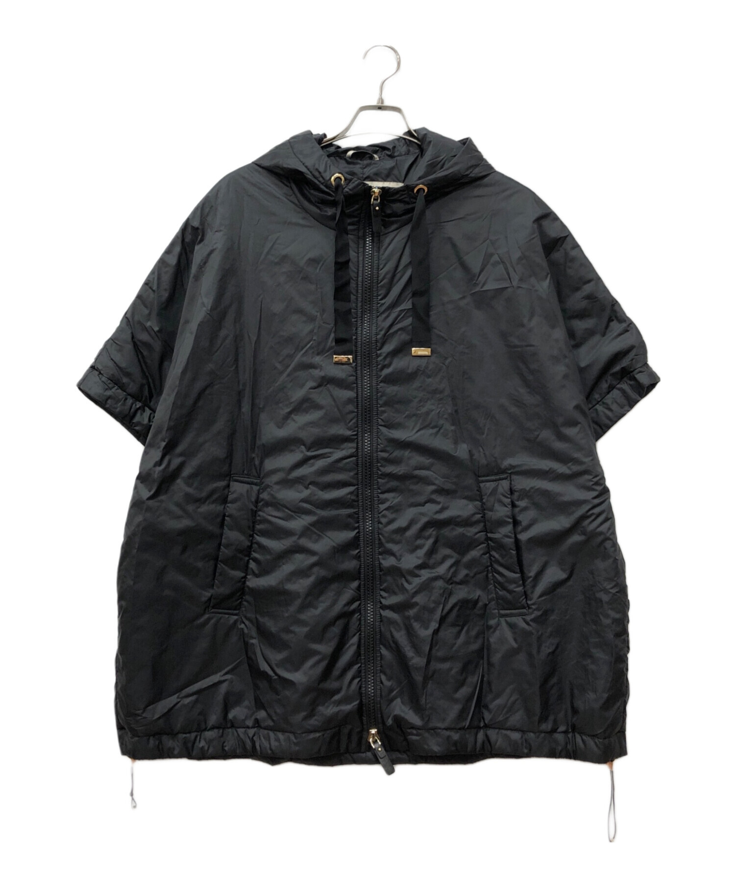 ＊専用＊ Max Mara　テクニカルキルティングジレ　ブラック 専用＊ Max Mara テクニカルキルティングジレ ブラック 【公式通販】