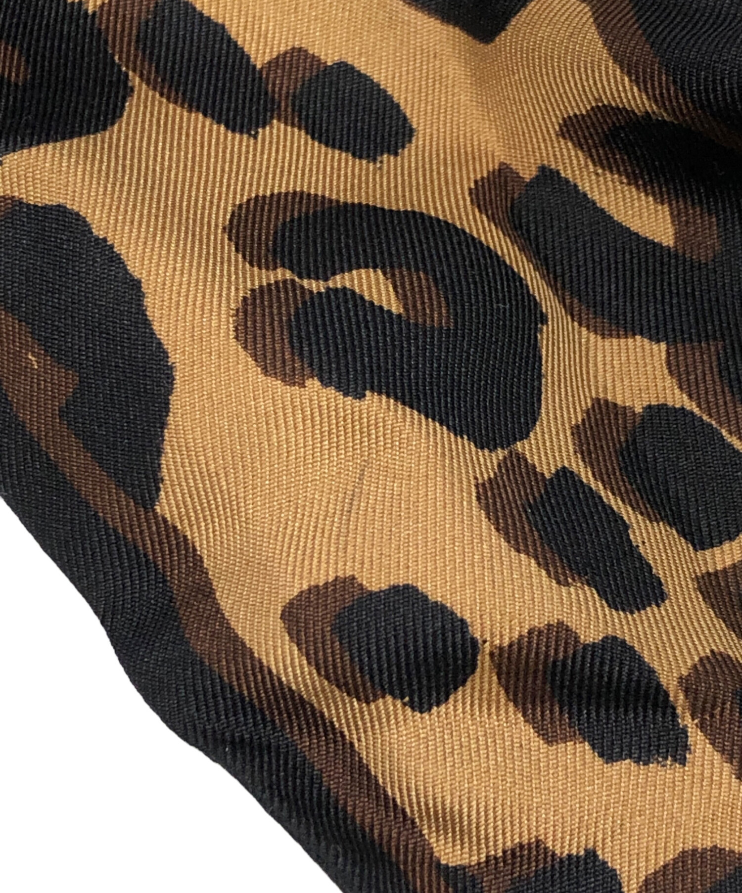 ルイ・ヴィトン シルクスカーフ ベージュ/ブラック 中古・古着通販】LOUIS VUITTON (ルイ ヴィトン) シルクバンドー