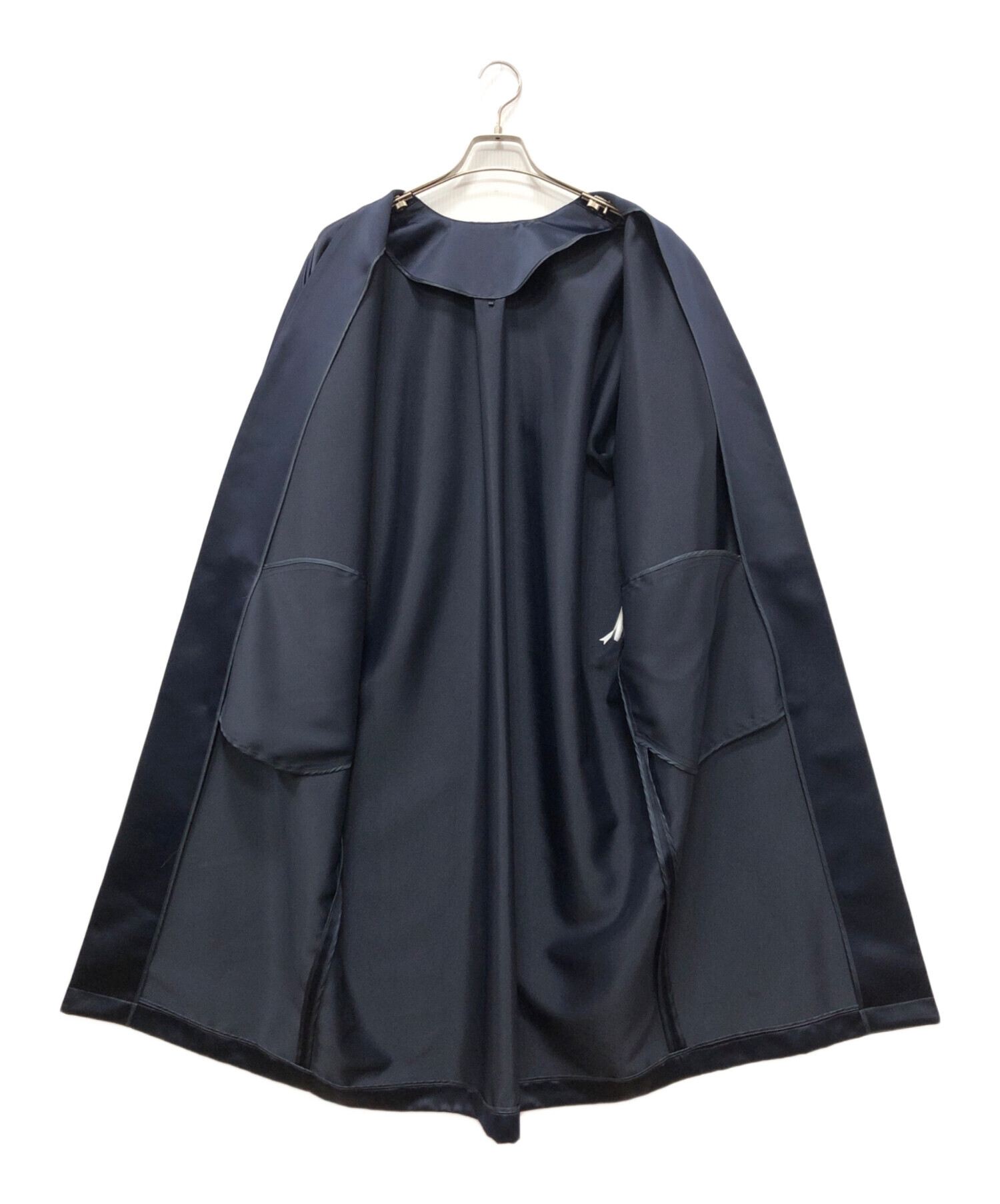 edit & co ラグラン サテンコート エディットアンドコー ガウンコート 中古・古着通販】edit & co. (エディットアンドコー) Satin Coat