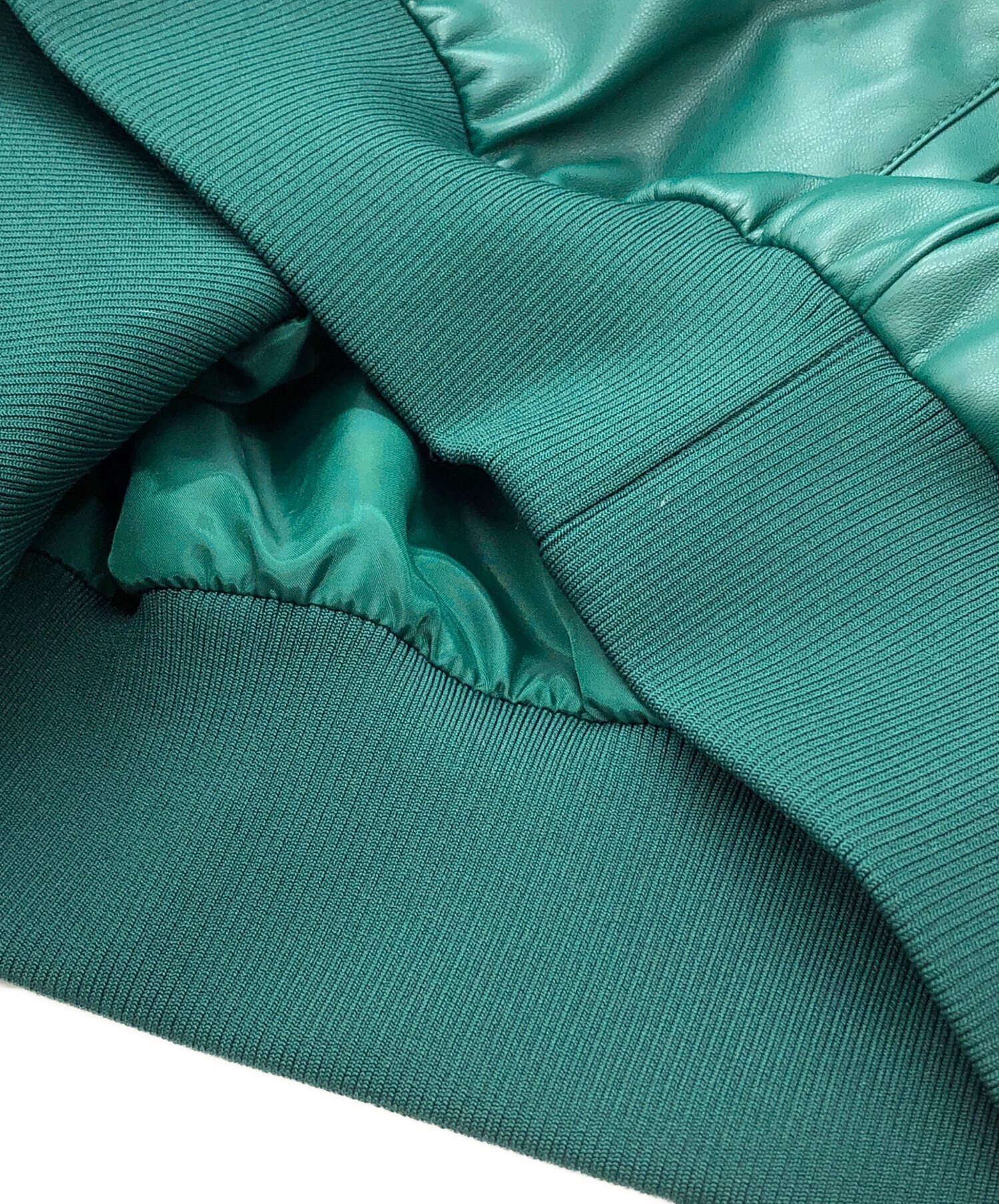 中古・古着通販】adidas (アディダス) フェイクレザー アディカラー