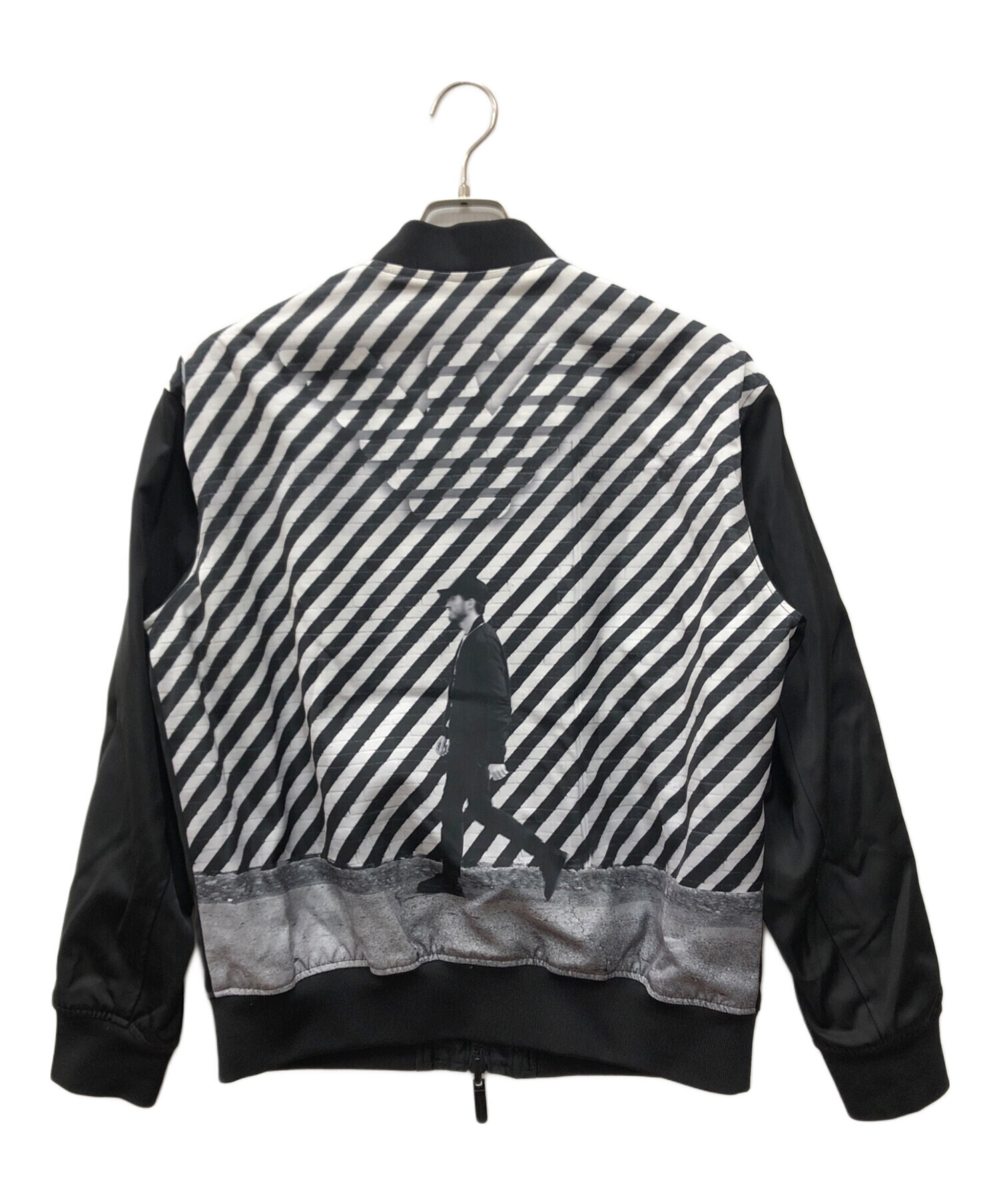 EMPORIO ARMANI エンポリオアルマーニ スカジャン ブルゾン 中古・古着通販】EMPORIO ARMANI (エンポリオアルマーニ) ブルゾン