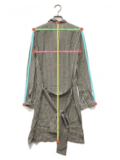 90%オフ　タグ付き新品未使用　GUCCIグッチ　シルクワンピース　サイズ38 中古・古着通販】GUCCI (グッチ) 総柄シルクワンピース ホワイト