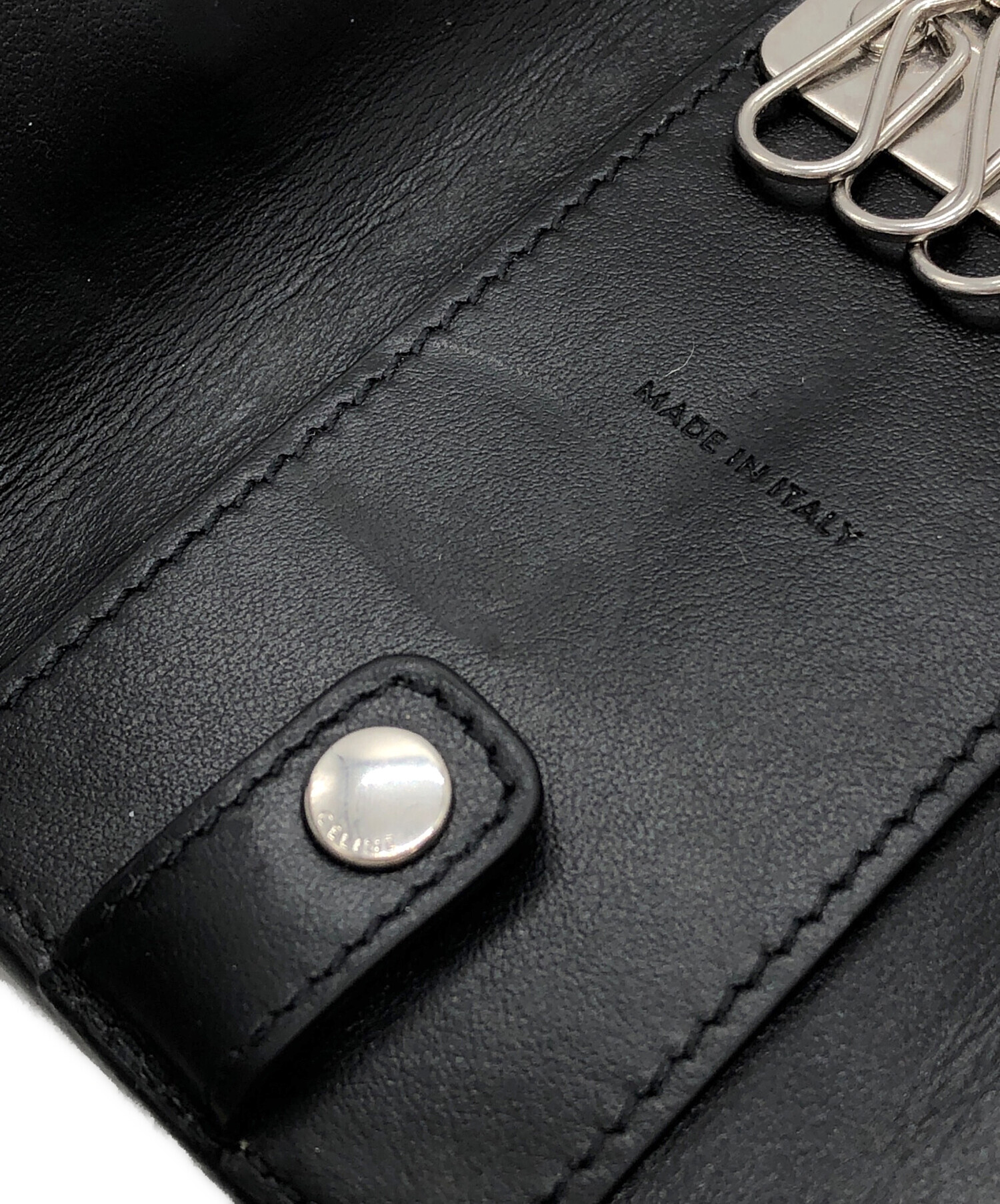 中古・古着通販】CELINE (セリーヌ) 型押し6連キーケース ブラック