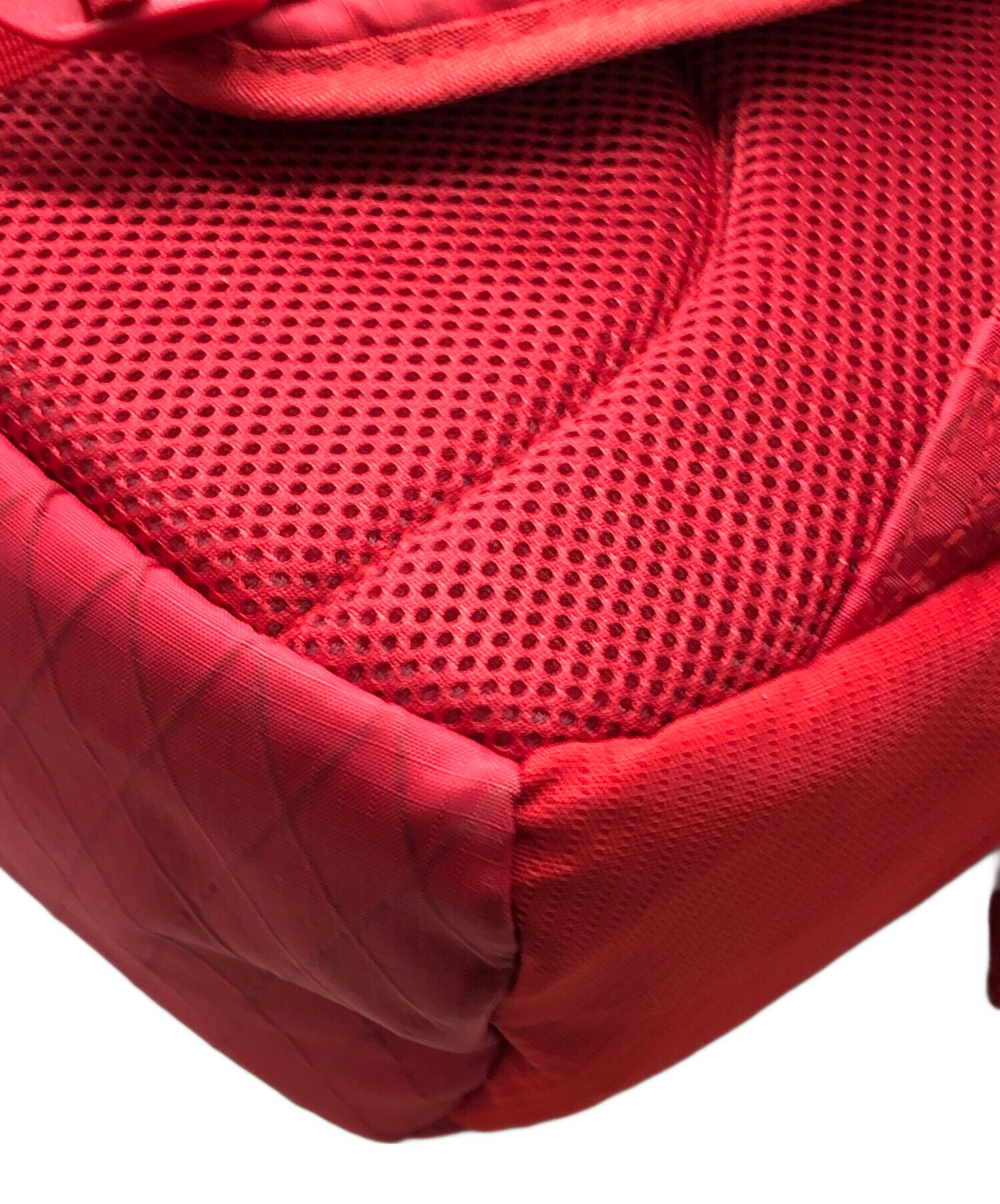 Supreme バックパック レッド　キャンプ　古着 中古・古着通販】Supreme (シュプリーム) バックパック レッド サイズ