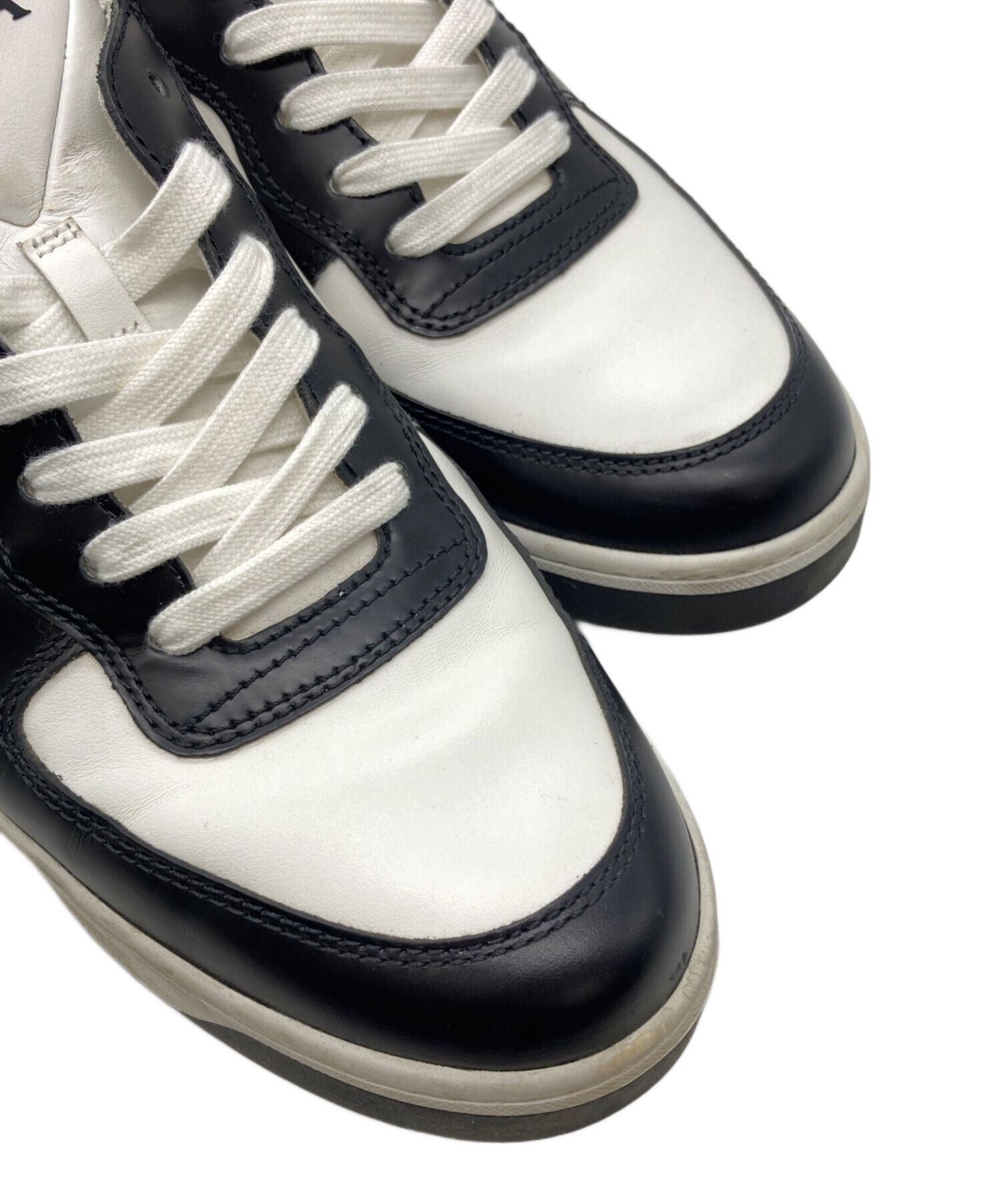 中古・古着通販】PRADA (プラダ) ローカットスニーカー ホワイト