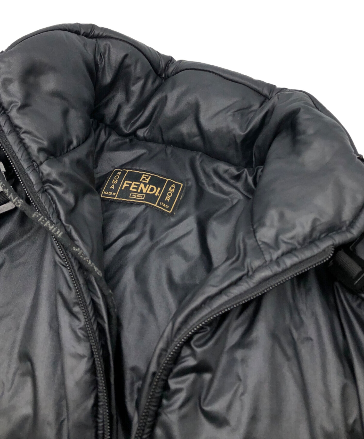 FENDI フェンディ ジャケット サイズ40 中古・古着通販】FENDI (フェンディ) 中綿ジャケット ブラック サイズ