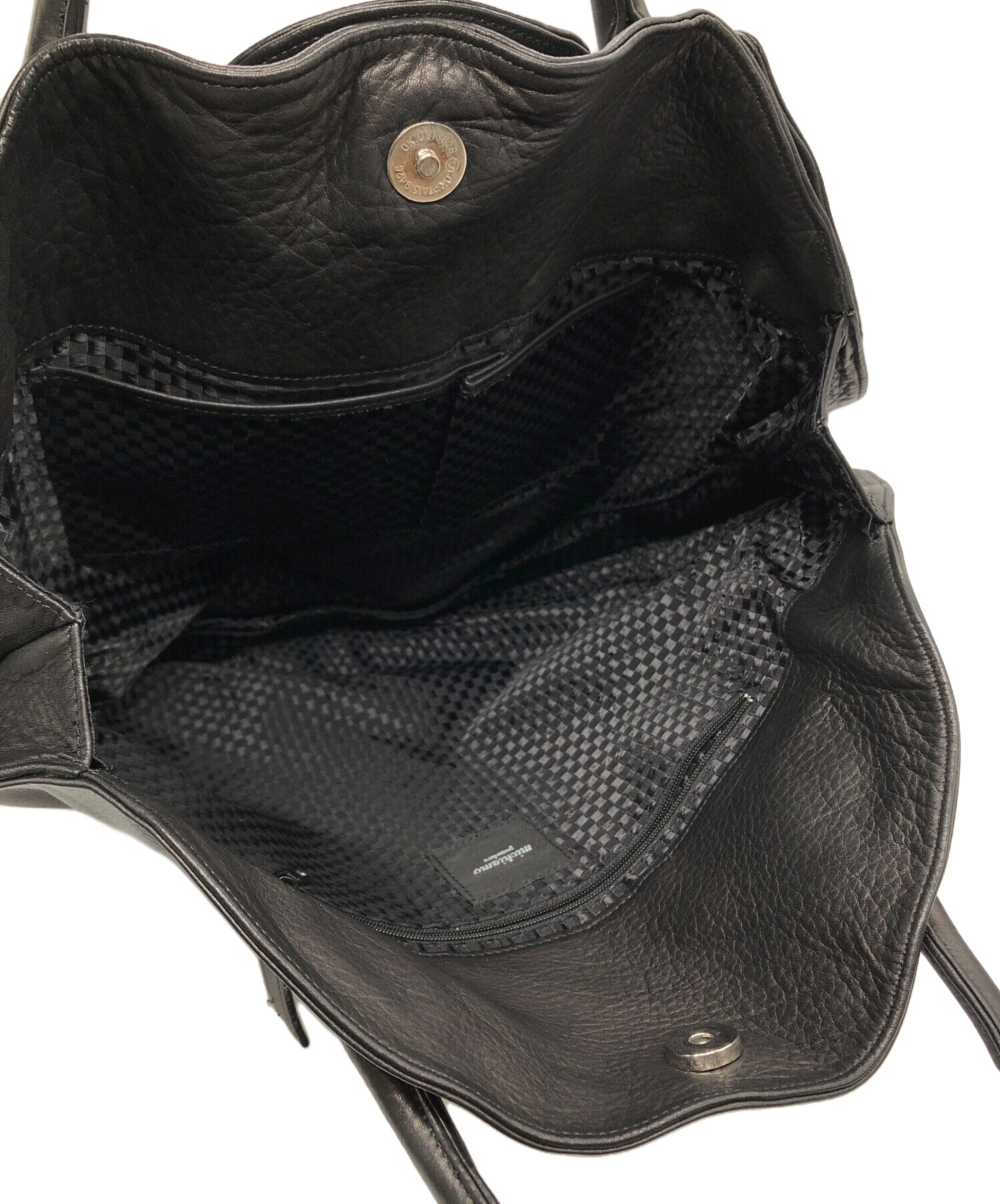 【中古品】ミチアモ(michiamo) 黒　レザーバッグ 中古・古着通販】michiamo (ミキアモ) 丸形レザーバッグ ブラック