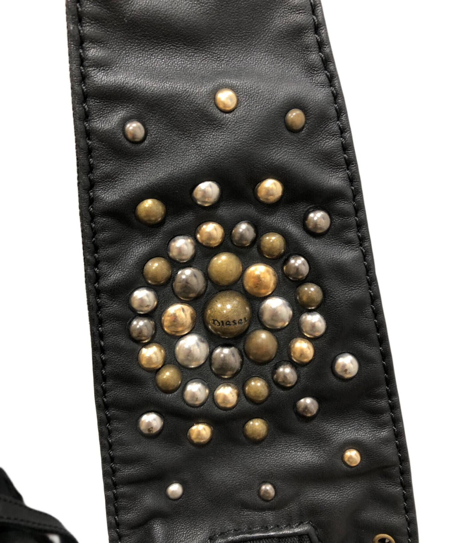 中古・古着通販】DIESEL (ディーゼル) スタッズバナナショルダーバッグ