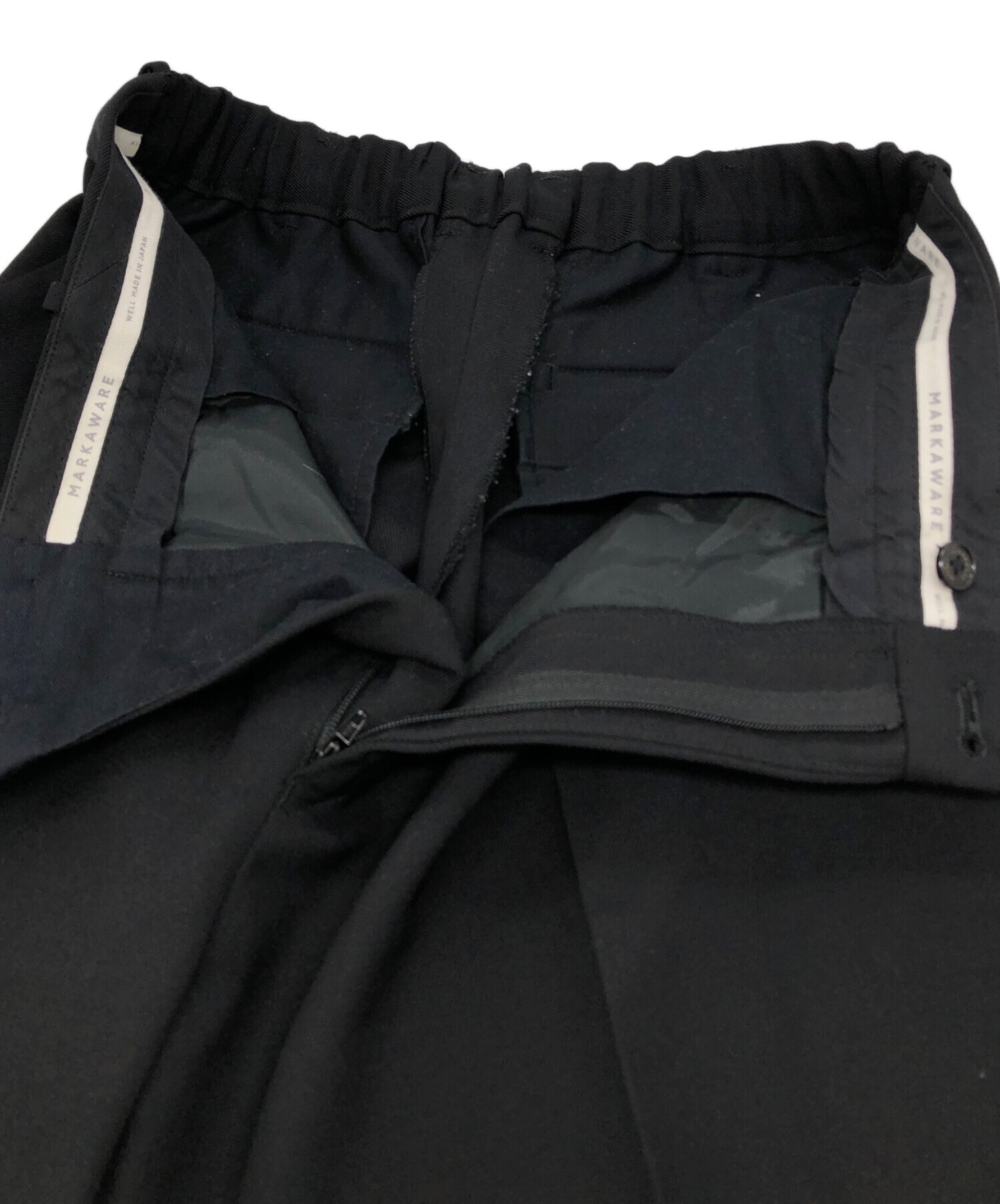 中古・古着通販】MARKAWARE (マーカウェア) FRONT PLEATS PEGTOP