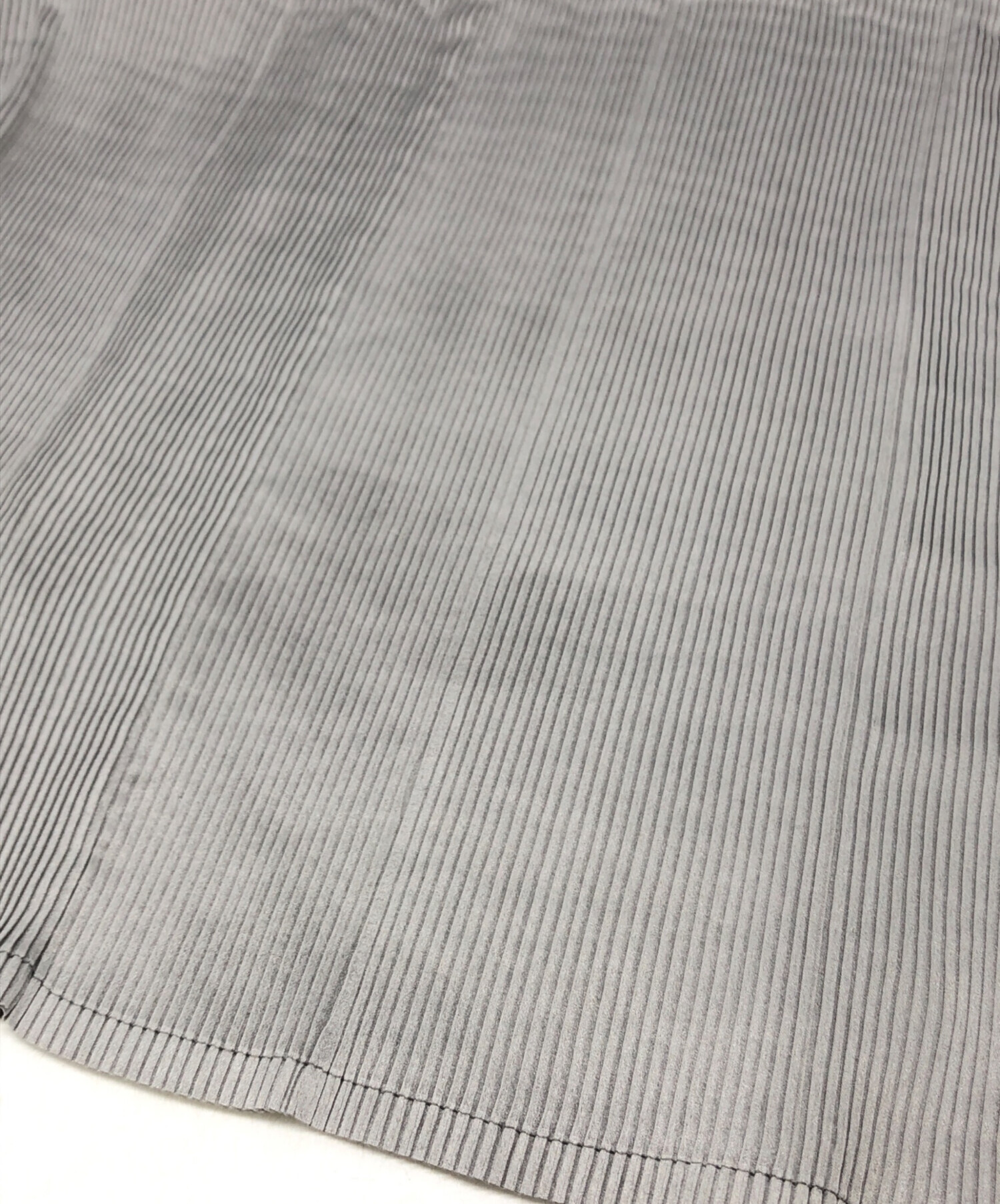 中古・古着通販】ISSEY MIYAKE (イッセイミヤケ) プリーツブラウス