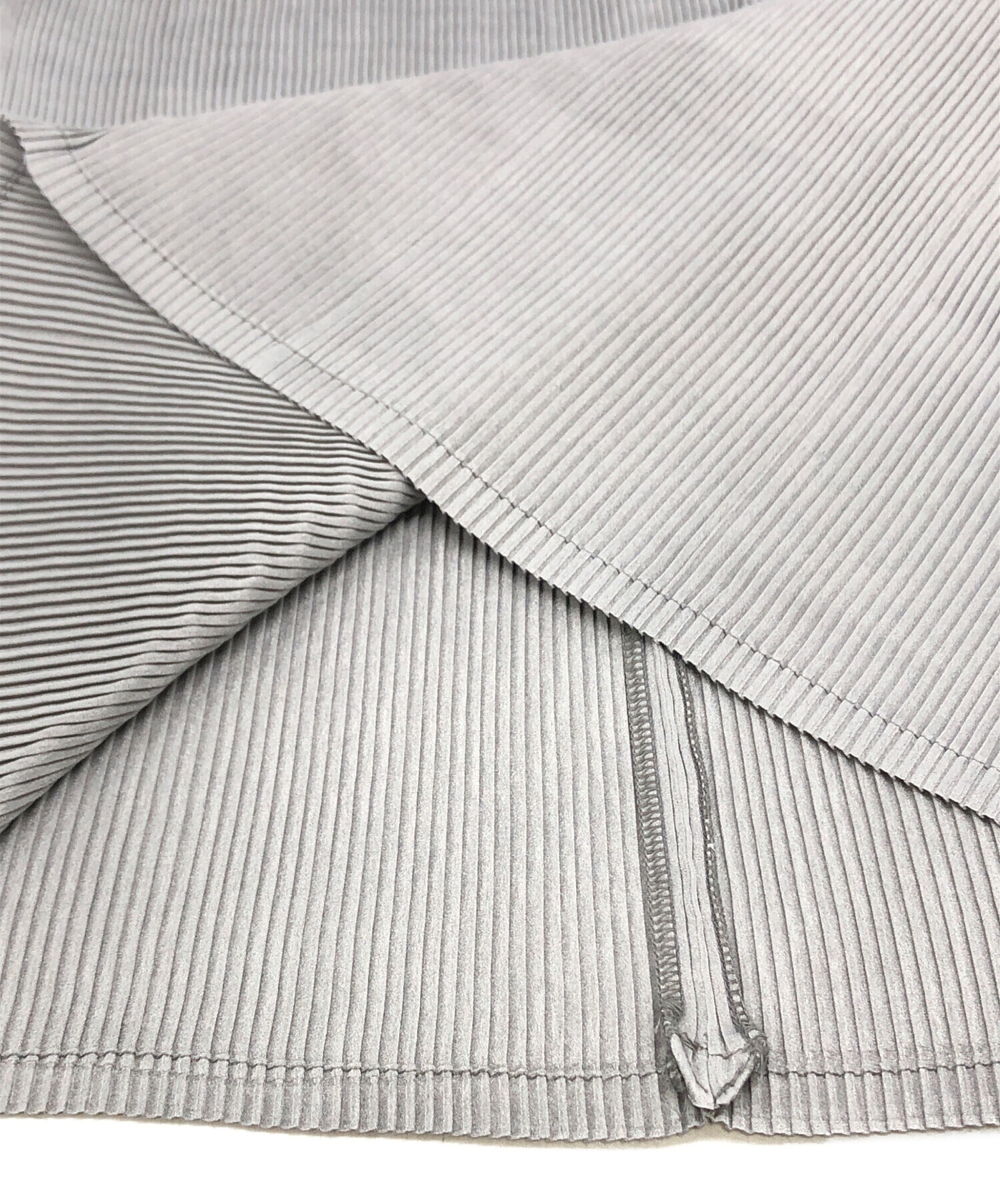 中古・古着通販】ISSEY MIYAKE (イッセイミヤケ) プリーツブラウス