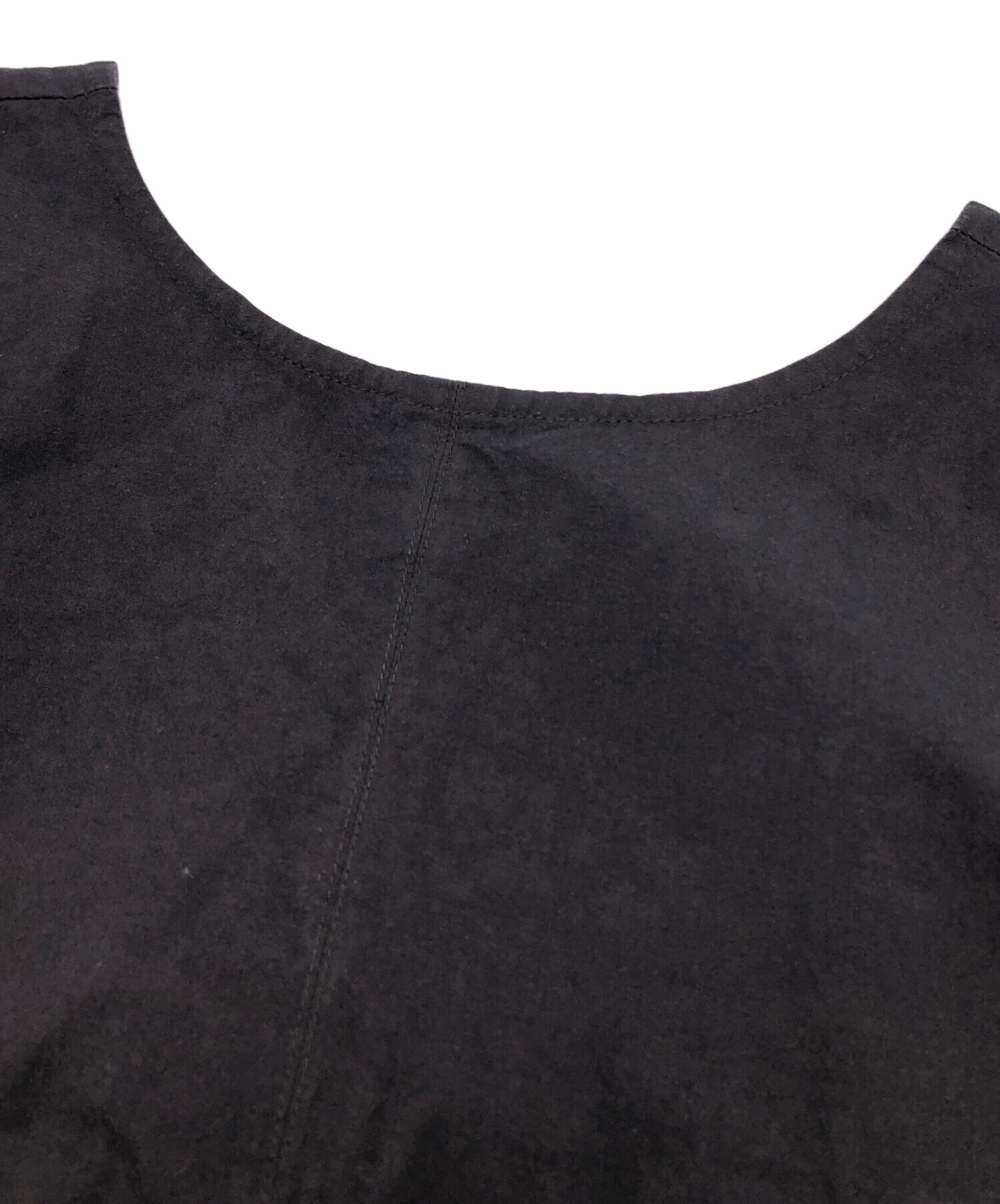 中古・古着通販】nest Robe (ネストローブ) 超撥水バックVネック 