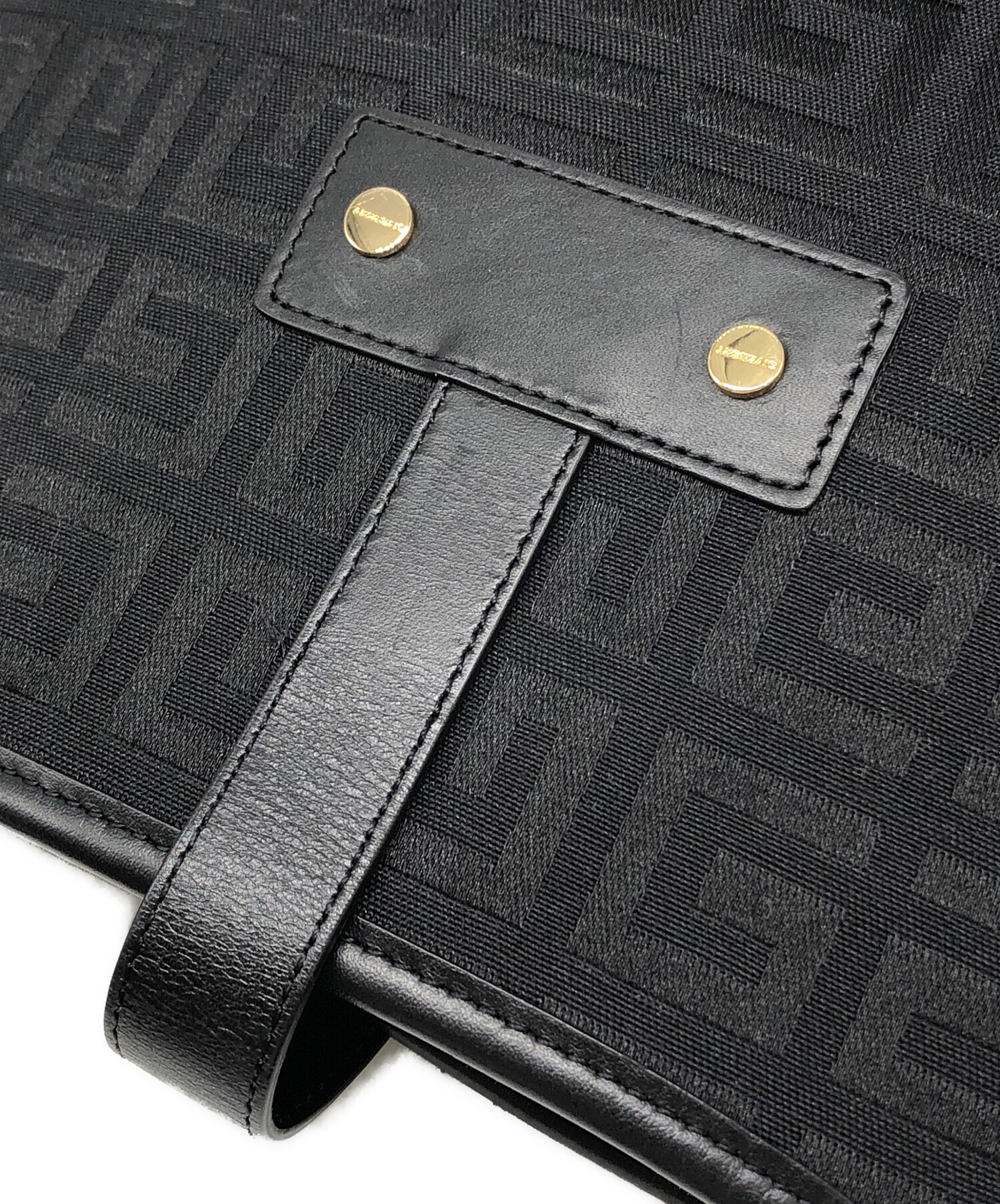 中古・古着通販】GIVENCHY (ジバンシィ) 4G ロゴワンショルダーバッグ