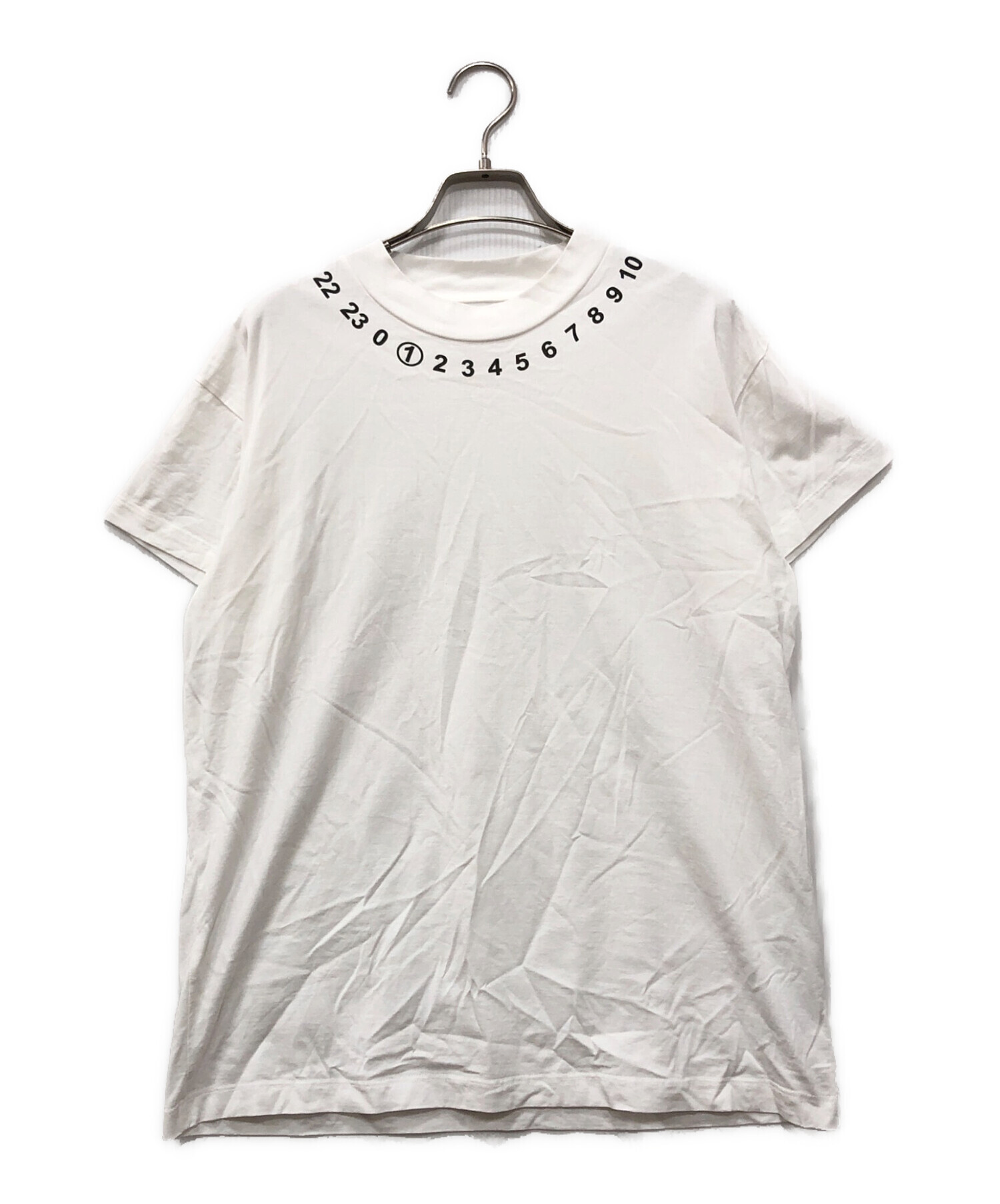 Maison Margiela メゾンマルジェラ  S51GC0434 ｶﾚﾝﾀﾞｰﾛｺﾞ ﾎﾜｲﾄ ｸﾙｰﾈｯｸ Tｼｬﾂ XS Maison Margiela メゾンマルジェラ S51GC0434 カレンダーロゴ ホワイト