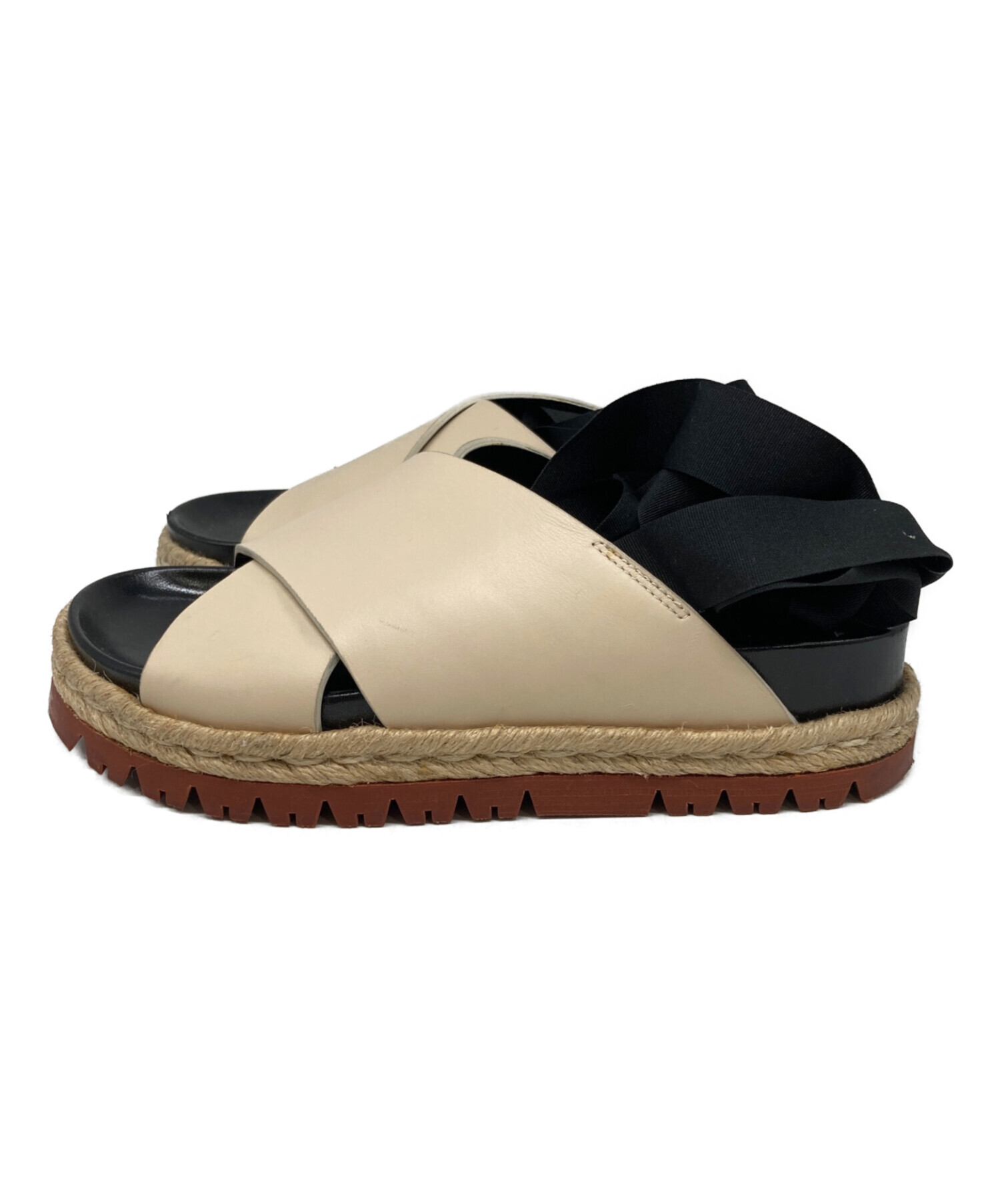 【美品】 MARNI マルニ レザー アンクルストラップ サンダル ベージュ×黒 中古・古着通販】MARNI (マルニ) アンクルリボンサンダル ベージュ
