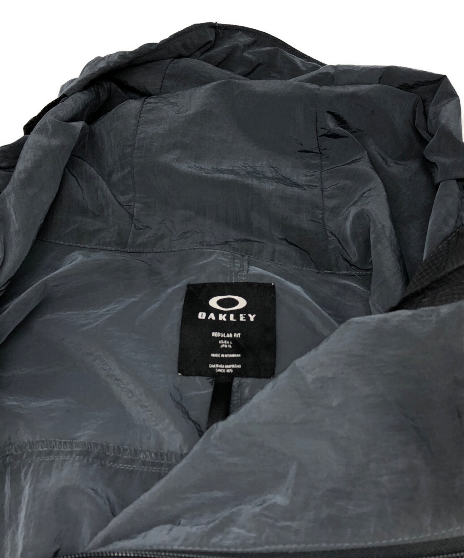 中古・古着通販】OAKLEY (オークリー) Fgl Stroke Anorak 5.7 グレー