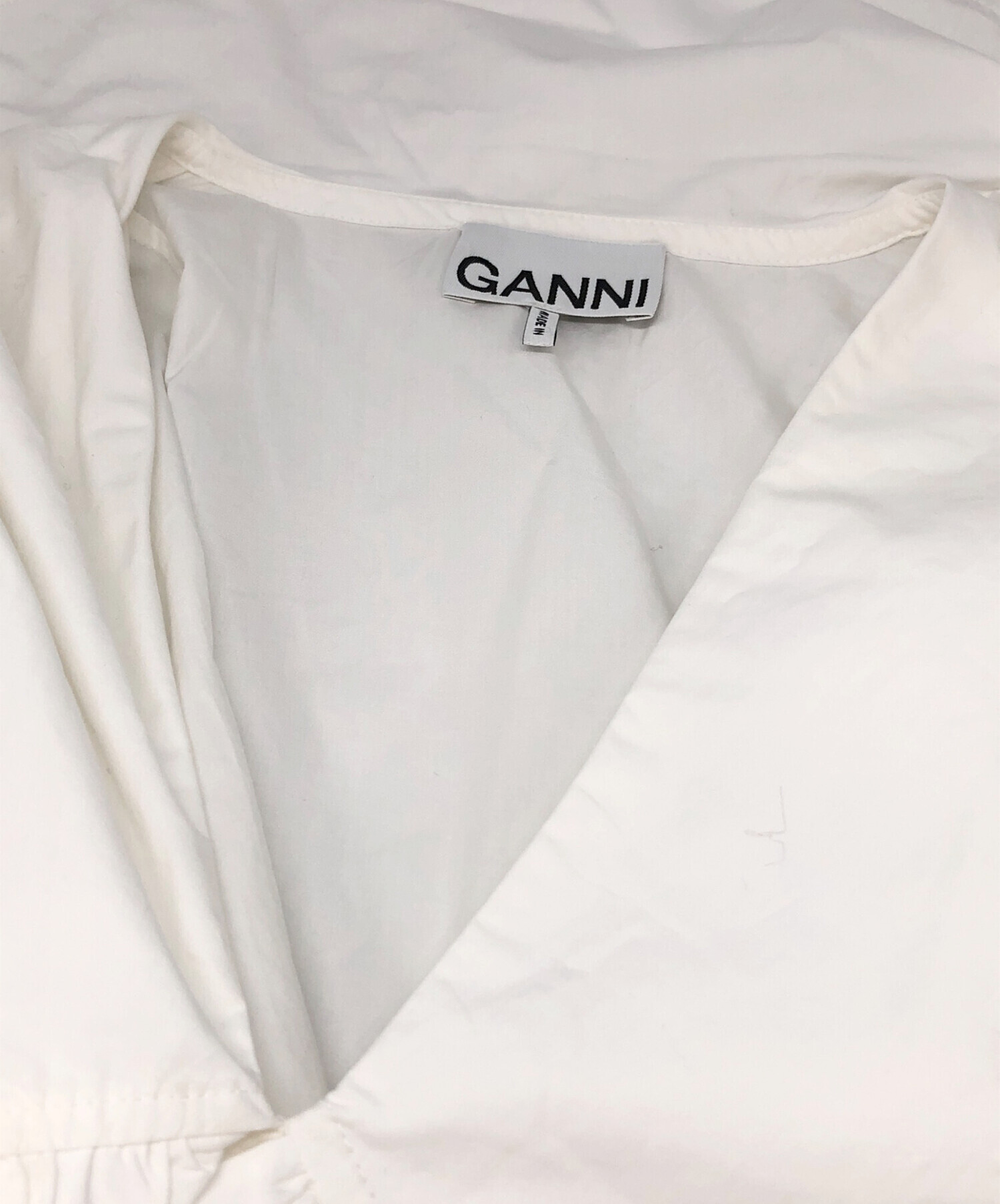 中古・古着通販】GANNI (ガニー) コットンポプリン Vネックラッフル 