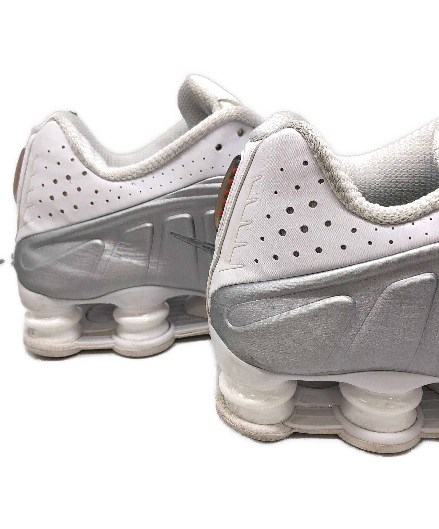 新品】Nike Shox ホワイト スニーカー27.5cm 【公式通販】