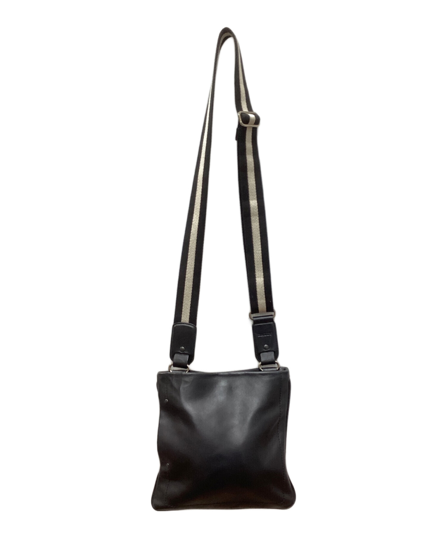 BALLY レザー ショルダーバッグ ブラック 中古・古着通販】BALLY (バリー) レザーショルダーバッグ ブラック