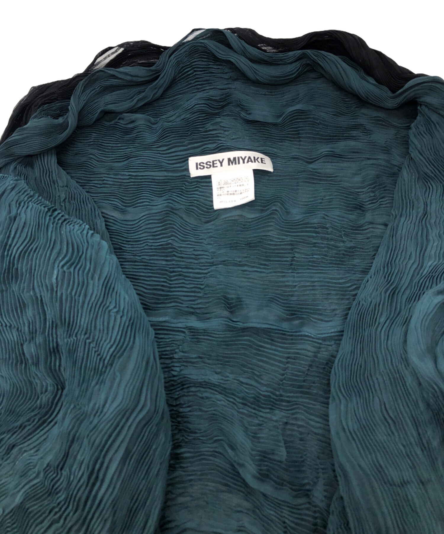 HaaT HeaRT / ISSEY MIYAKE ショールカラー カーディガン 中古・古着通販】ISSEY MIYAKE (イッセイミヤケ) プリーツショール