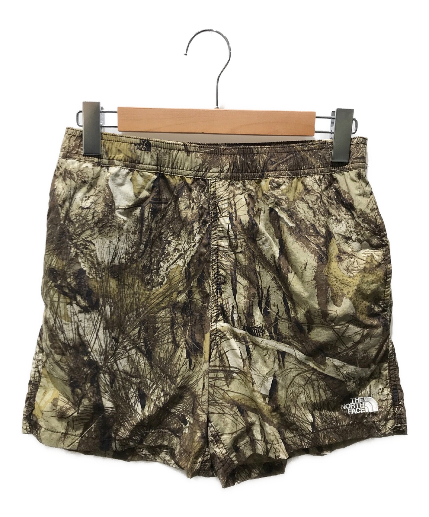 THE NORTH FACE VERSATILE SHORT ポーセレングリーン 22SS-I（ザ ノース フェイス バーサタイル ショーツ-グリーン）  | atmos（アトモス） 公式オンラインストア ノースフェス　バーサタイルショーツ　ミリタリーオリーブレトロダイ M