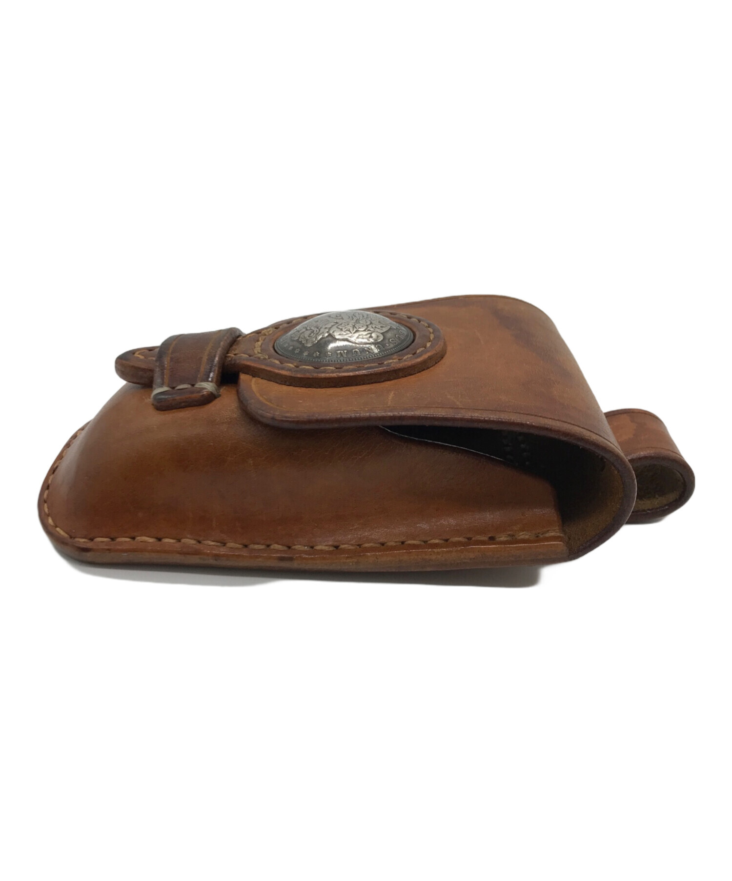 中古・古着通販】OLD COIN COMPANY SPIRITUS (オールドコインカンパニースピリタス) コンチョポーチ  ベージュ｜ブランド・古着通販 トレファク公式【TREFAC FASHION】スマホサイト