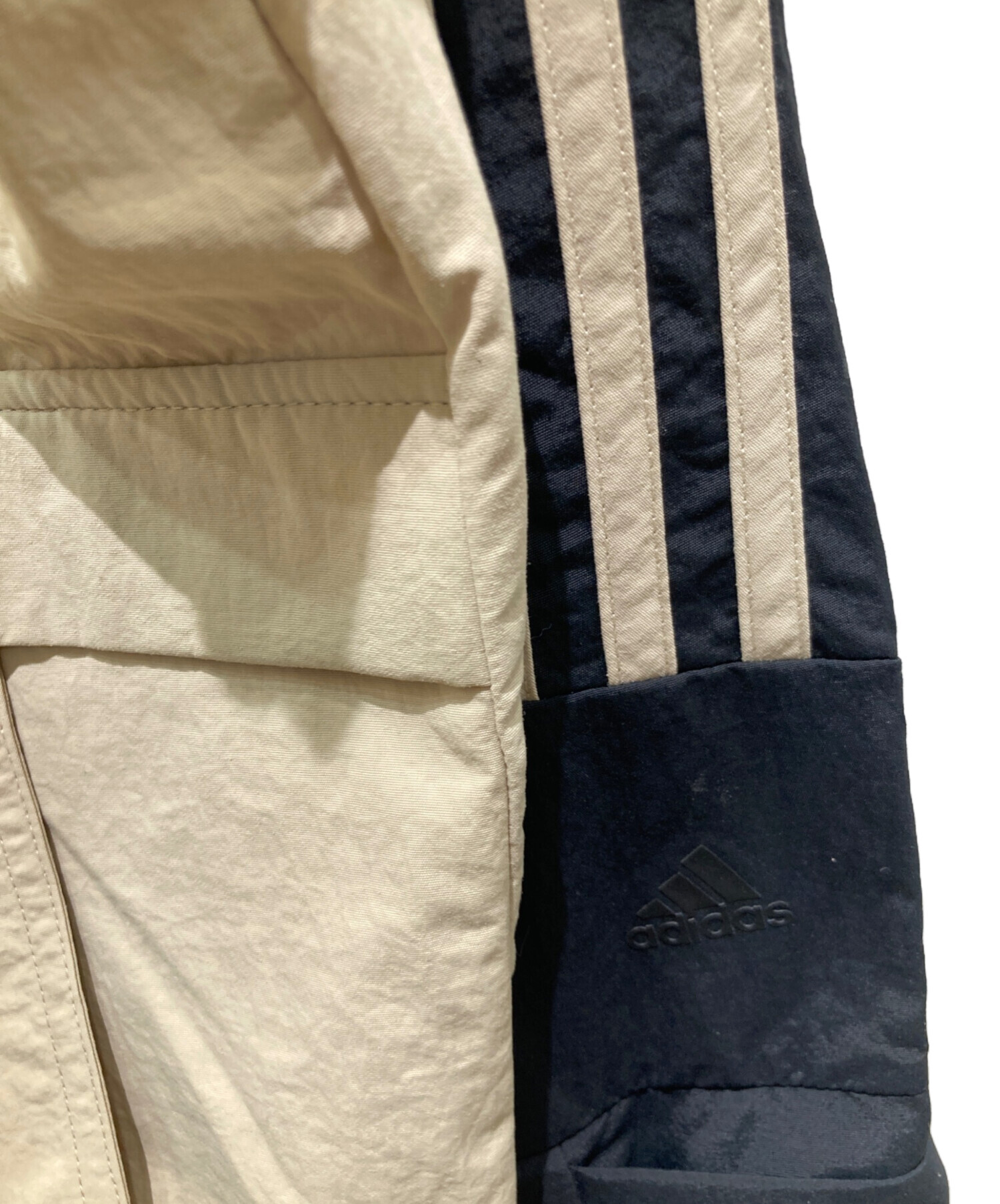 中古・古着通販】adidas (アディダス) ナイロンジャケット ベージュ