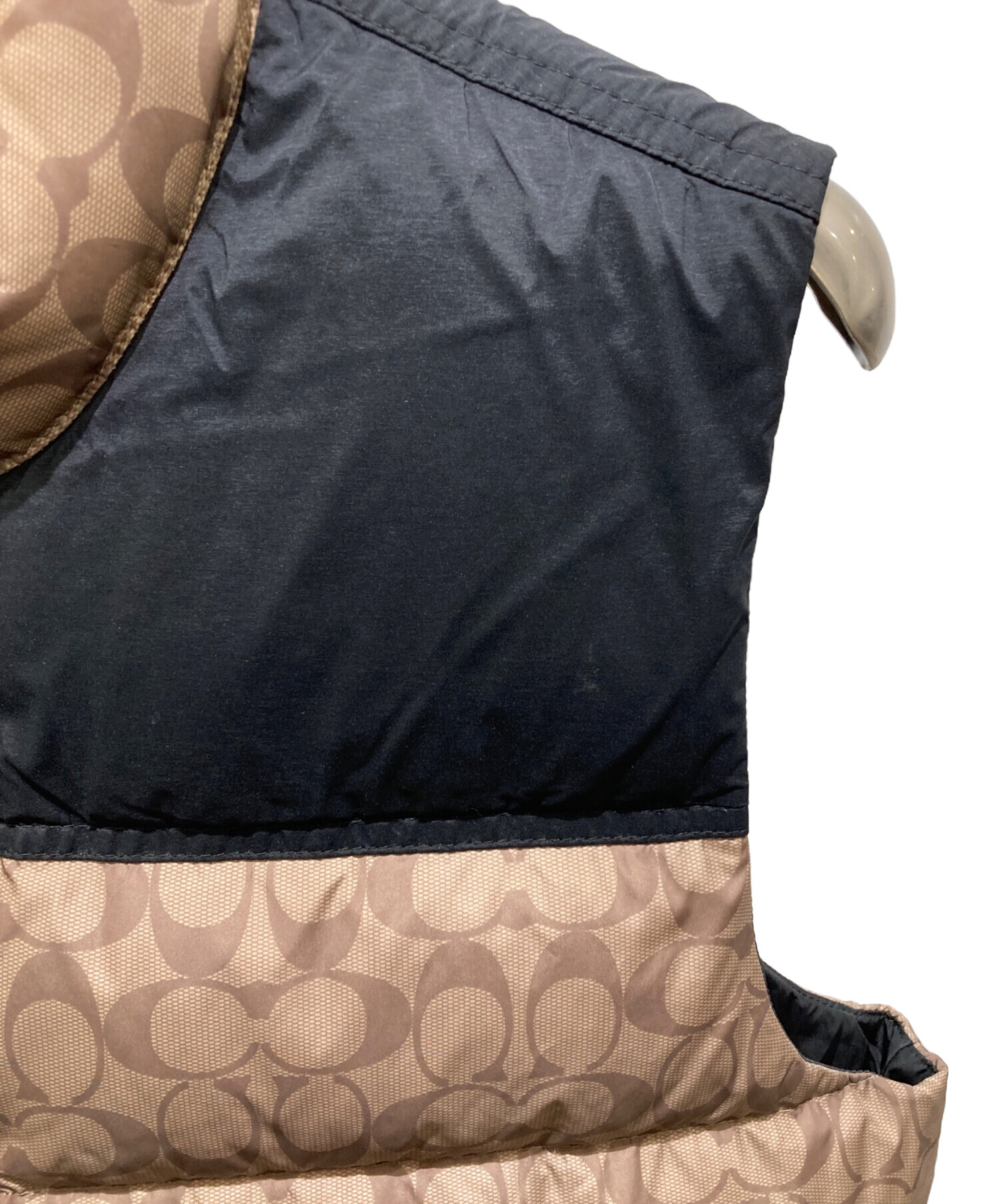 中古・古着通販】COACH (コーチ) シグネチャーダウンベスト 888-262