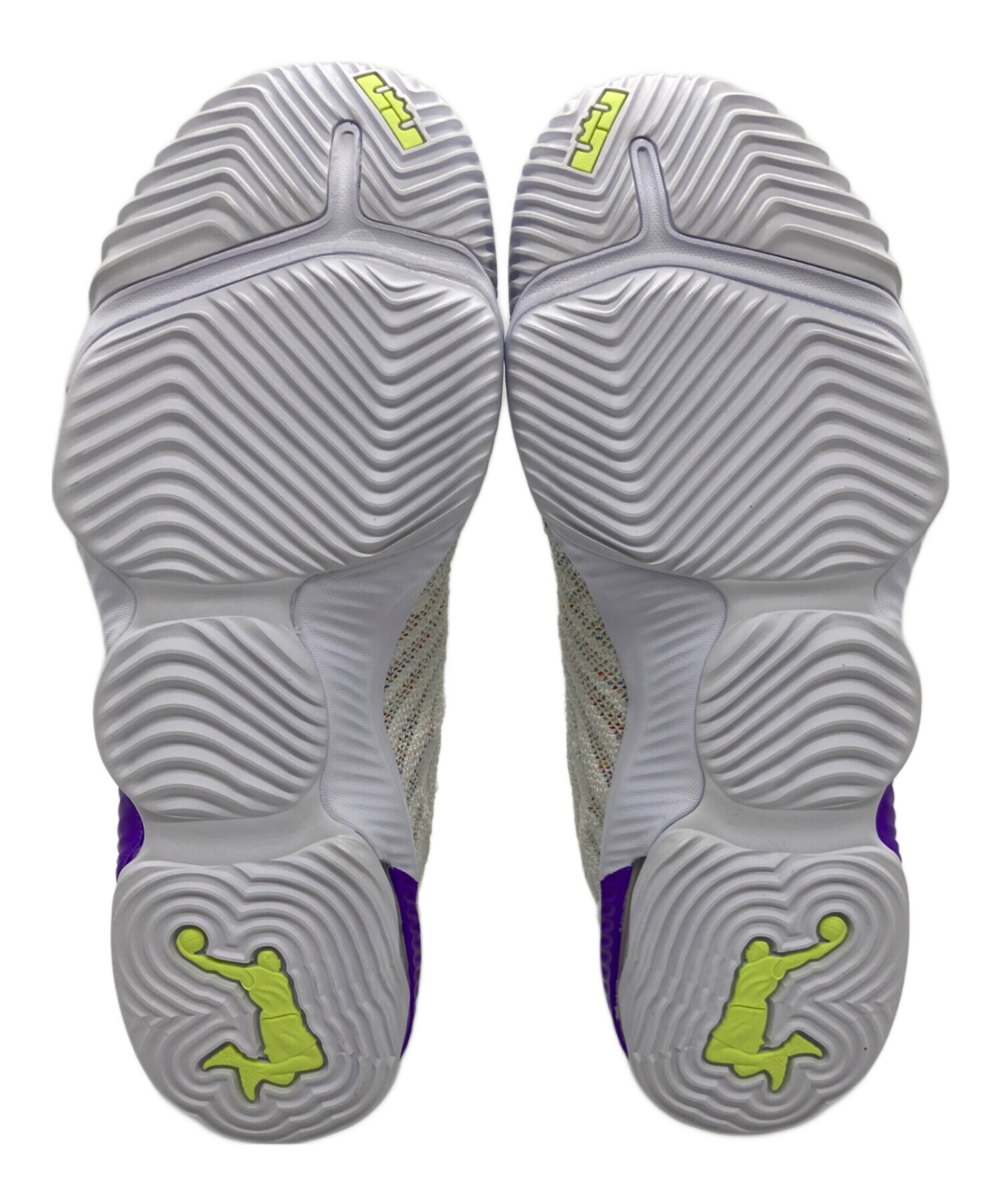 美品　NIKE　レブロン　バズライトイヤー　ホワイト メッシュ スニーカー 中古・古着通販】NIKE (ナイキ) LeBron 16 Buzz Lightyear