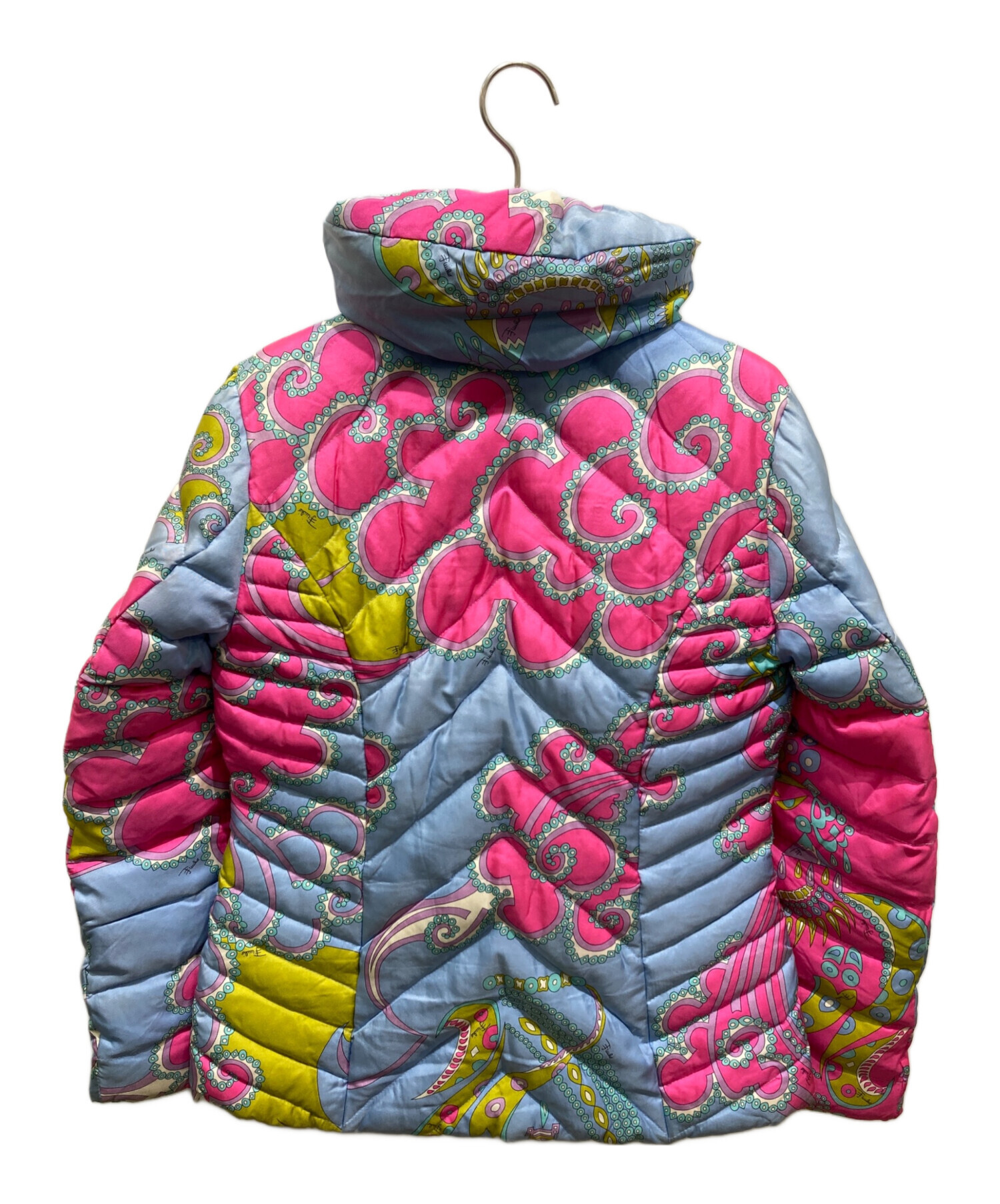 【EMILIO PUCCI /エミリオプッチ】総柄　ダウンコート　イタリア製 中古・古着通販】Emilio Pucci (エミリオ プッチ) 総柄ダウン