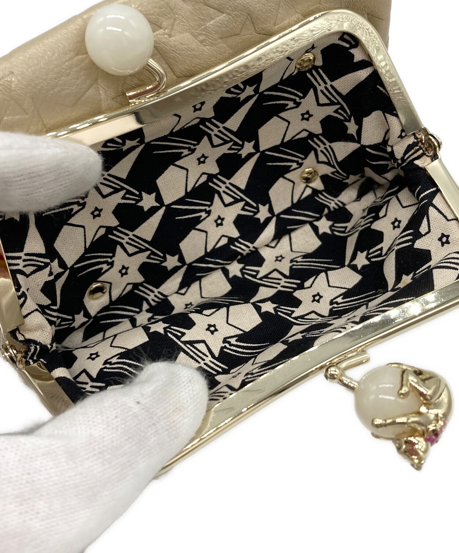 中古・古着通販】ANNA SUI (アナスイ) がま口2つ折り財布 ベージュ