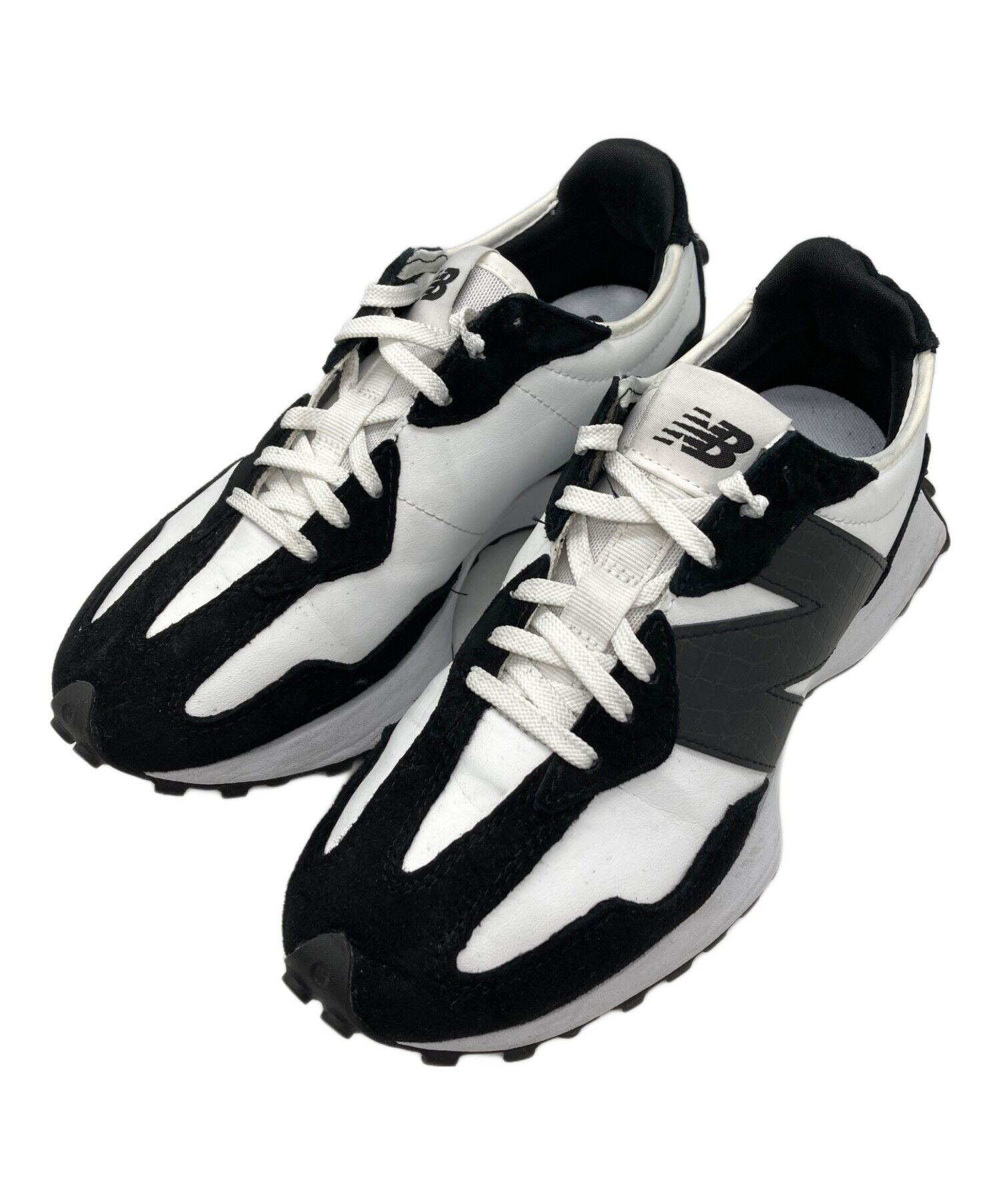 美品　New Balance 327 ブラック ホワイト スニーカー 中古・古着通販】NEW BALANCE (ニューバランス) Women's 327