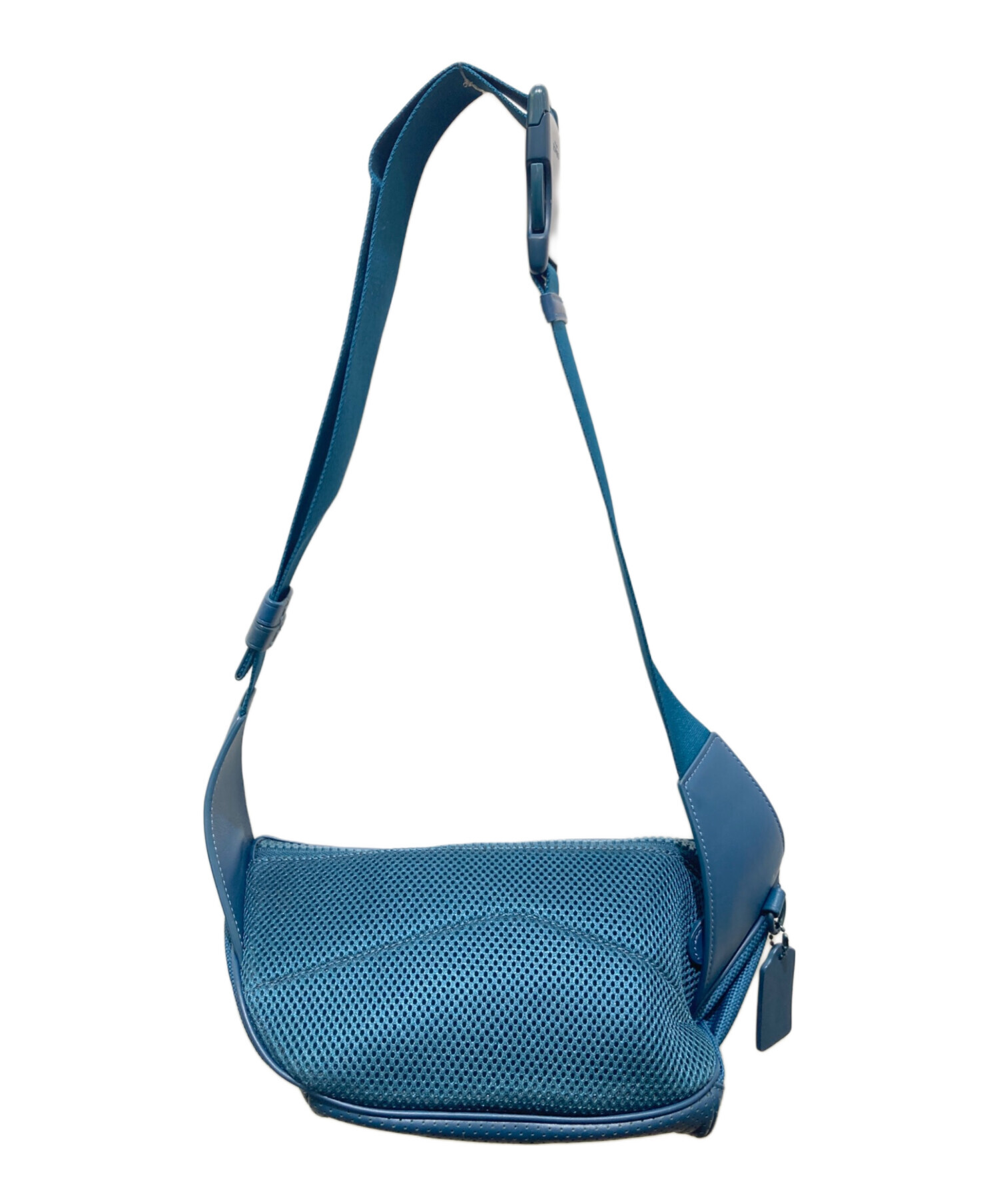 中古・古着通販】COACH (コーチ) TERRAIN BELT BAG ボディバッグ