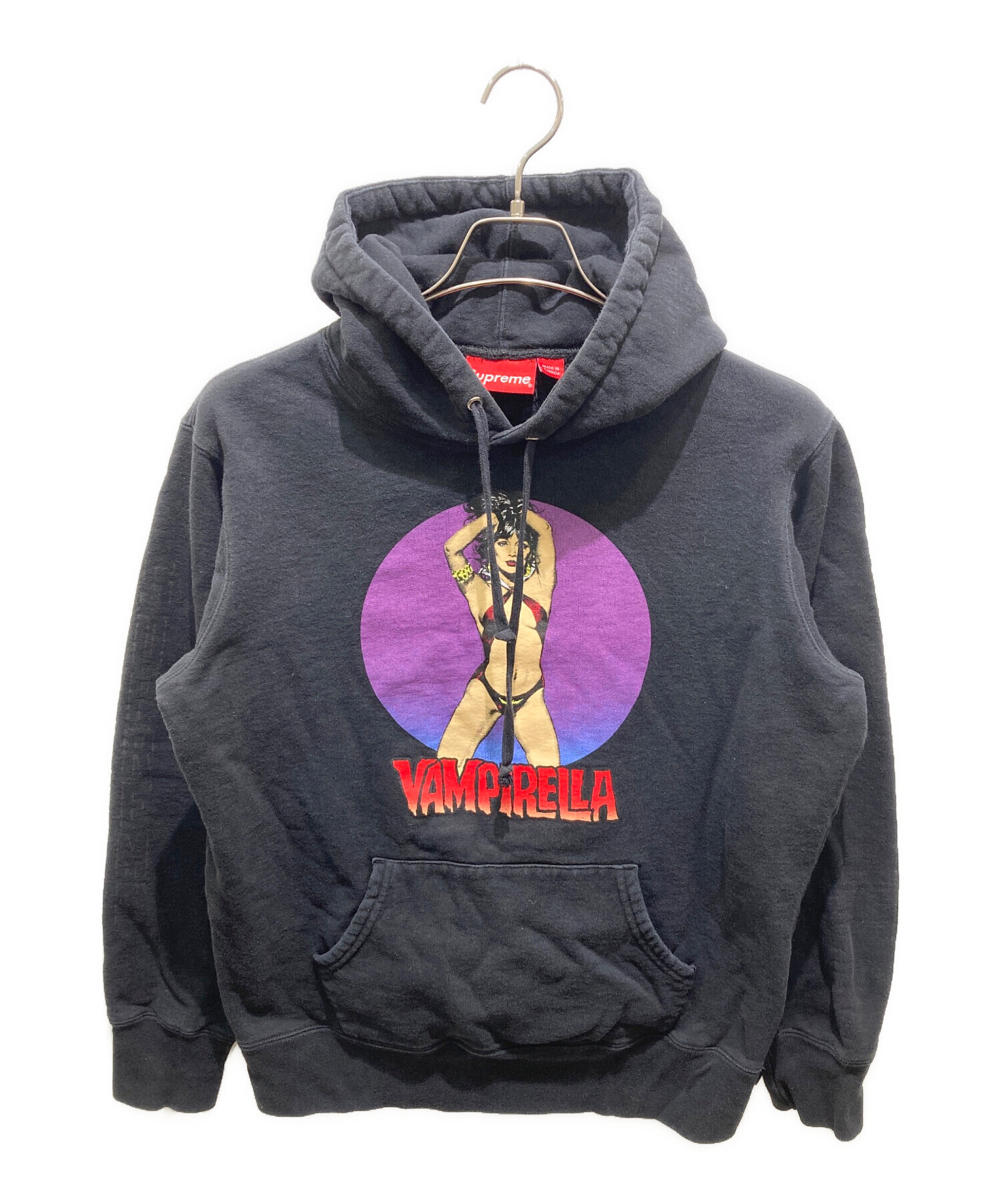 Supreme Vampirella グラフィックパーカー ブラック 中古・古着通販】Supreme (シュプリーム) Vampirella Hooded