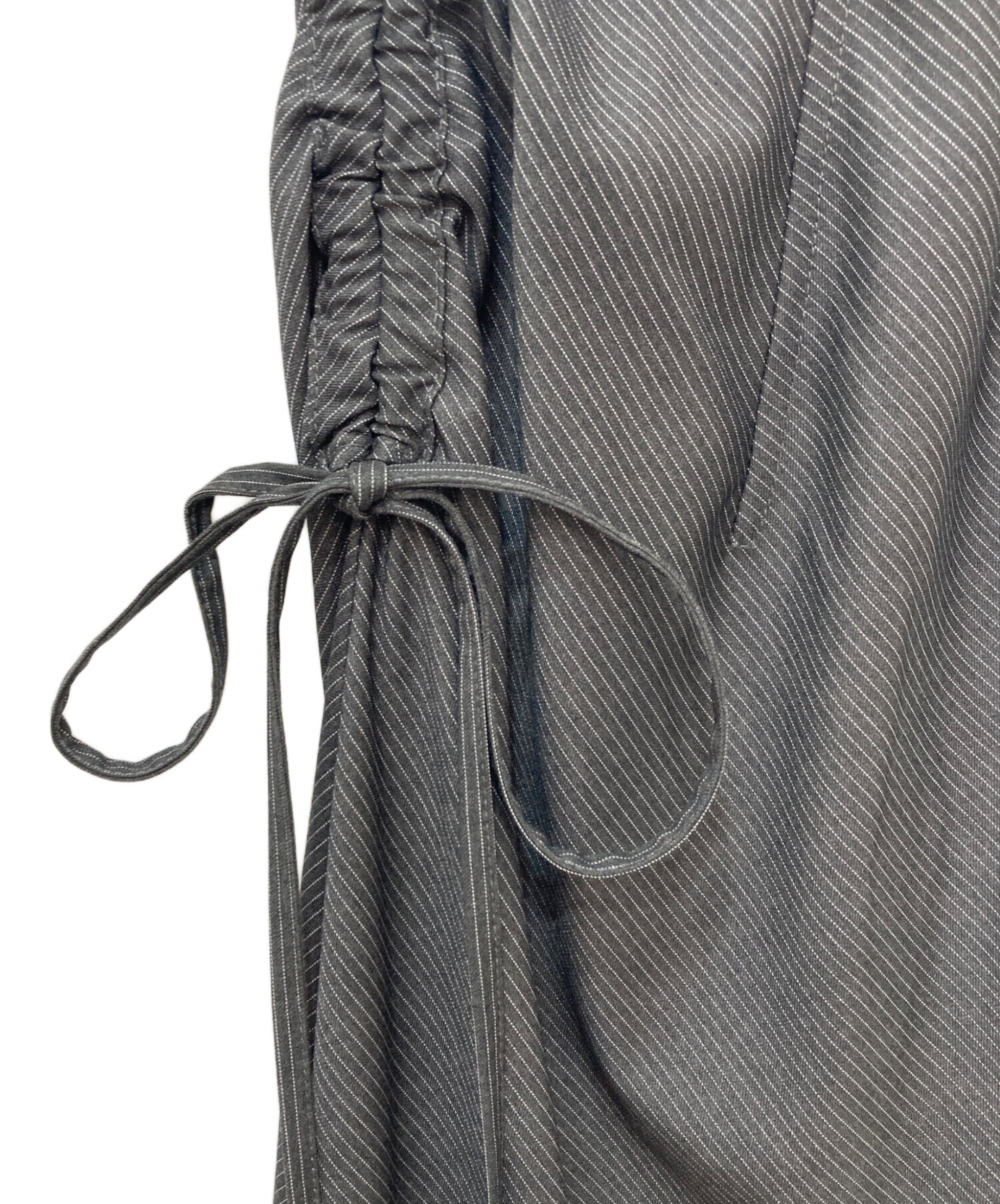 中古・古着通販】Ameri (アメリ) STRIPE DARWSTRING LONG SKIRT グレー