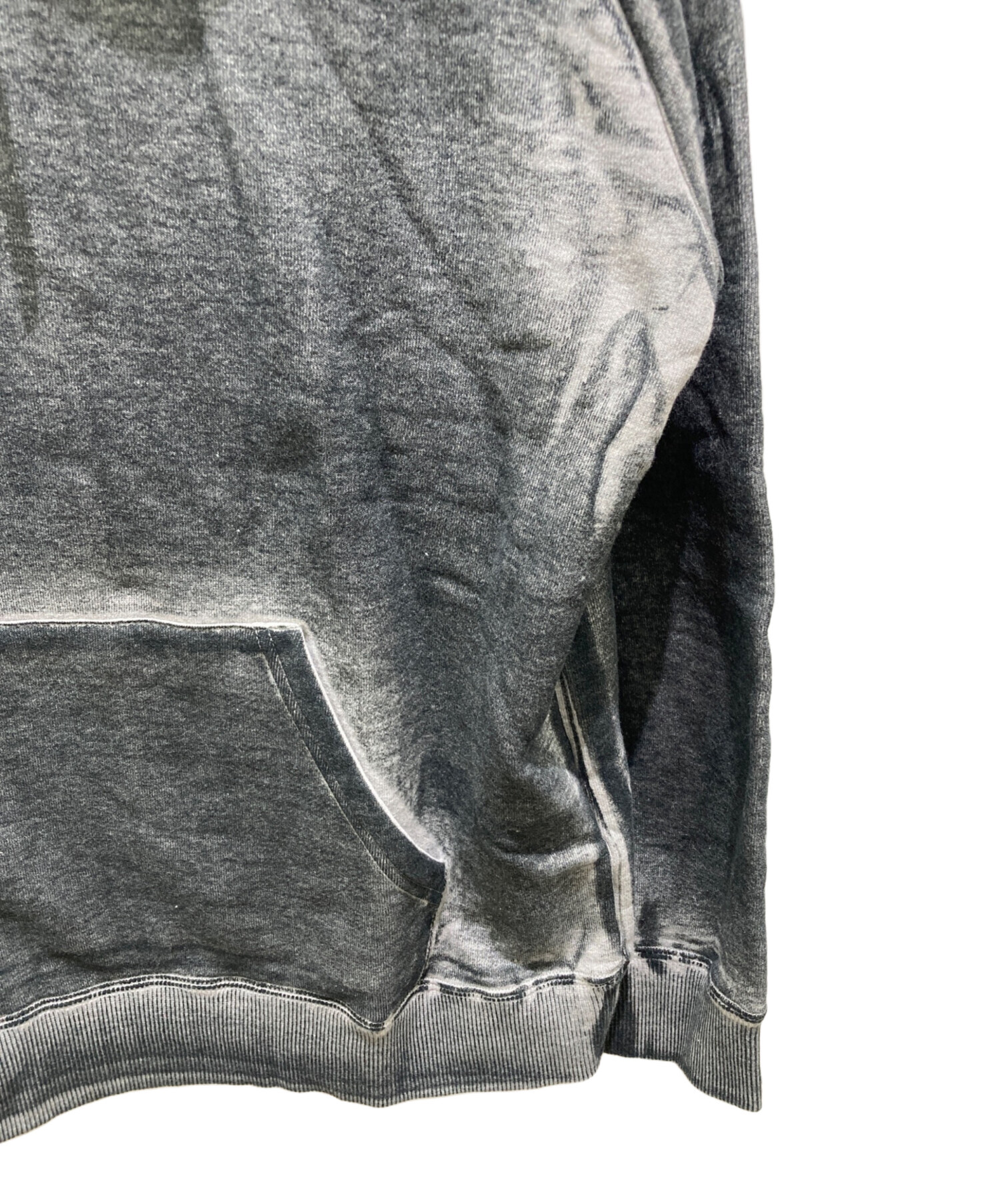 レッチリグレー フーディー M 新品未使用 中古・古着通販】Onitsuka Tiger (オニツカタイガー) PRINTED SWEAT