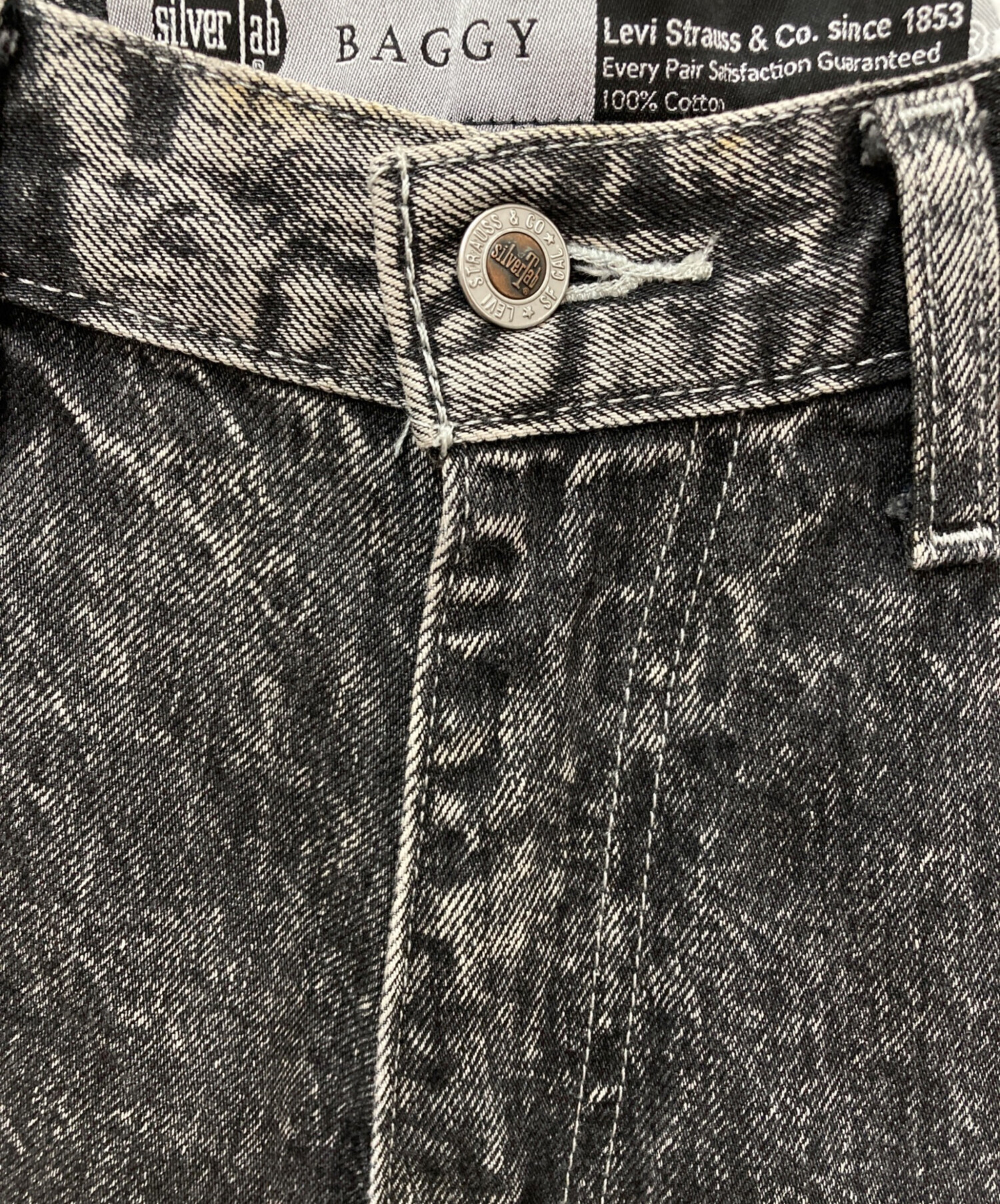 中古・古着通販】LEVI'S (リーバイス) バギーハーフパンツ ブラック