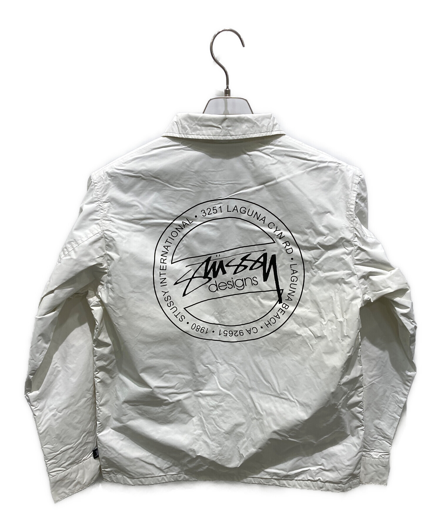 【美品】stussy　コーチジャケット　アウター　ステューシー　白 中古・古着通販】stussy (ステューシー) コーチジャケット ホワイト