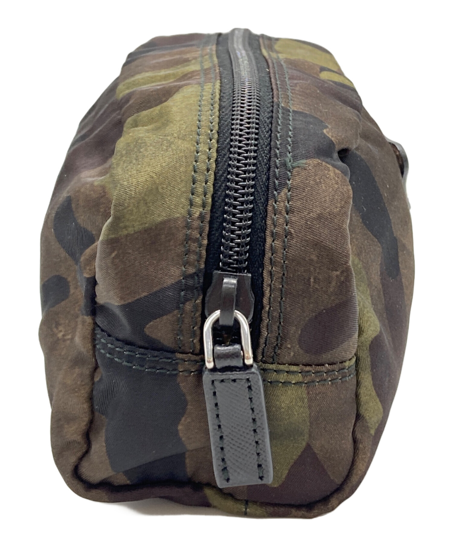 PRADA ナイロン ポーチ カーキカラー 中古・古着通販】PRADA (プラダ) ナイロンポーチ カーキ｜ブランド