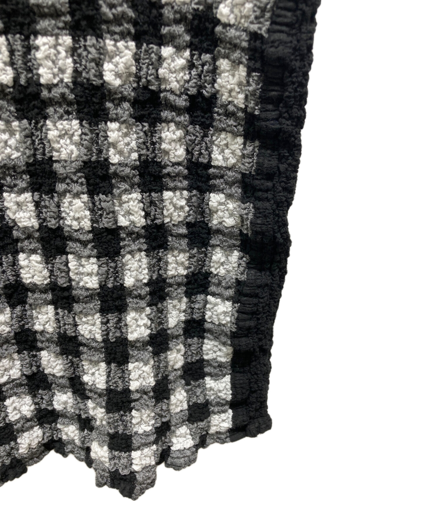 me ISSEI MIYAKE ストレッチノースリーブ　新品タグ付 中古・古着通販】me ISSEY MIYAKE (ミーイッセイ ミヤケ) カリフラワー