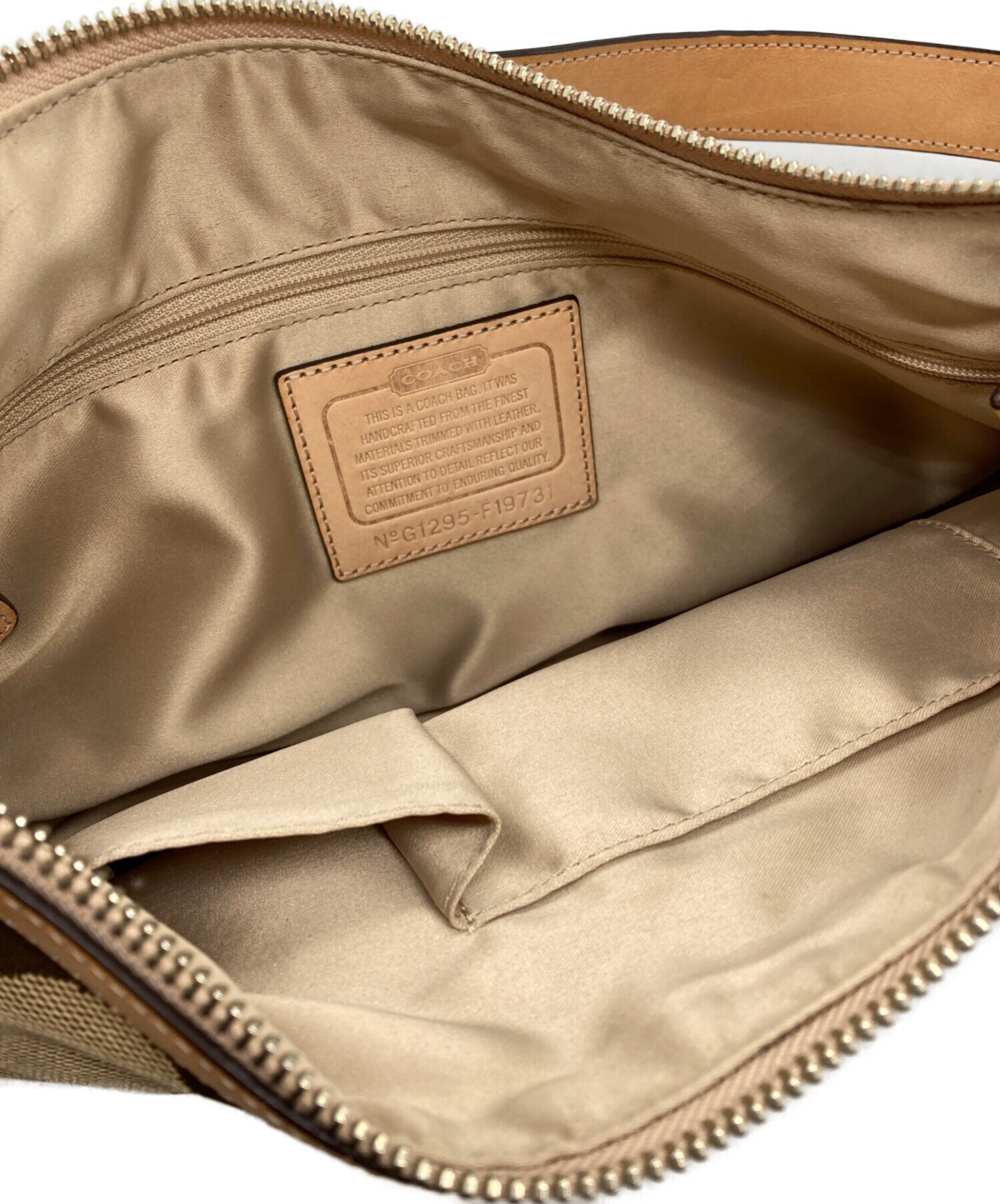 中古・古着通販】COACH (コーチ) シグネチャーワンショルダーバッグ