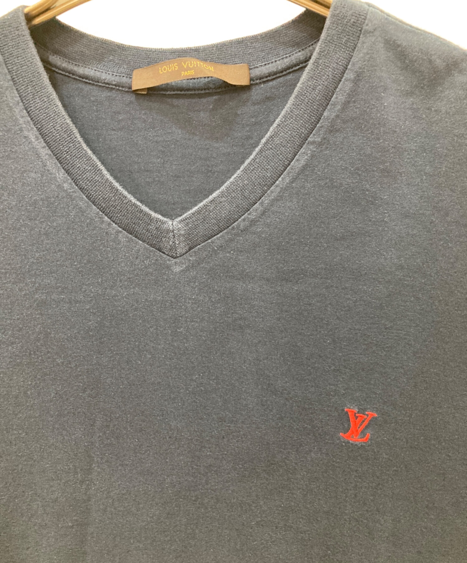 中古・古着通販】LOUIS VUITTON (ルイ ヴィトン) VネックTシャツ