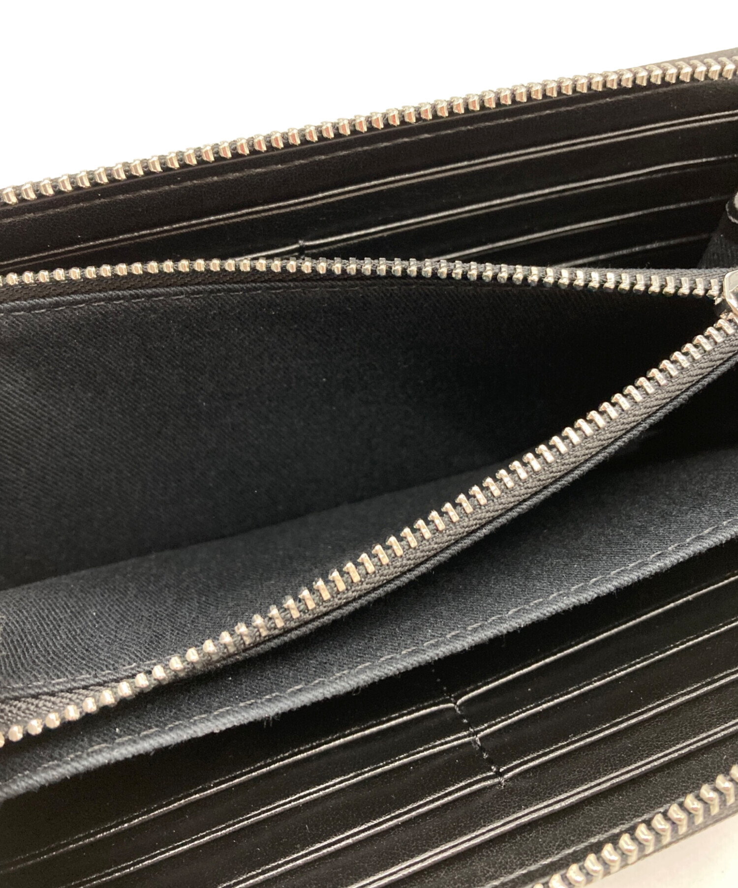 未使用品 Vivienne Westwood ジップウォレット 257 中古・古着通販】Vivienne Westwood (ヴィヴィアンウエストウッド