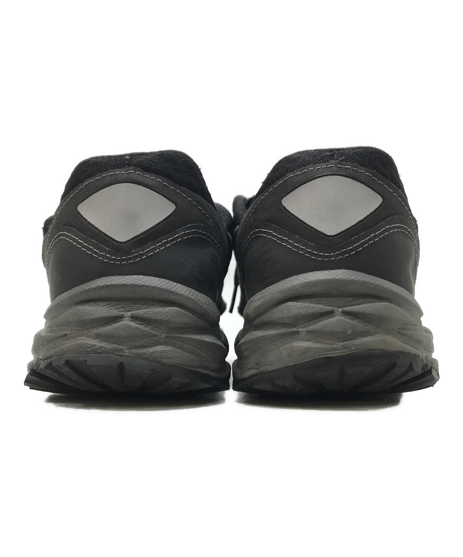 New Balance トレーニングシューズ ブラック 中古・古着通販】NEW BALANCE (ニューバランス) トレーニングシューズ