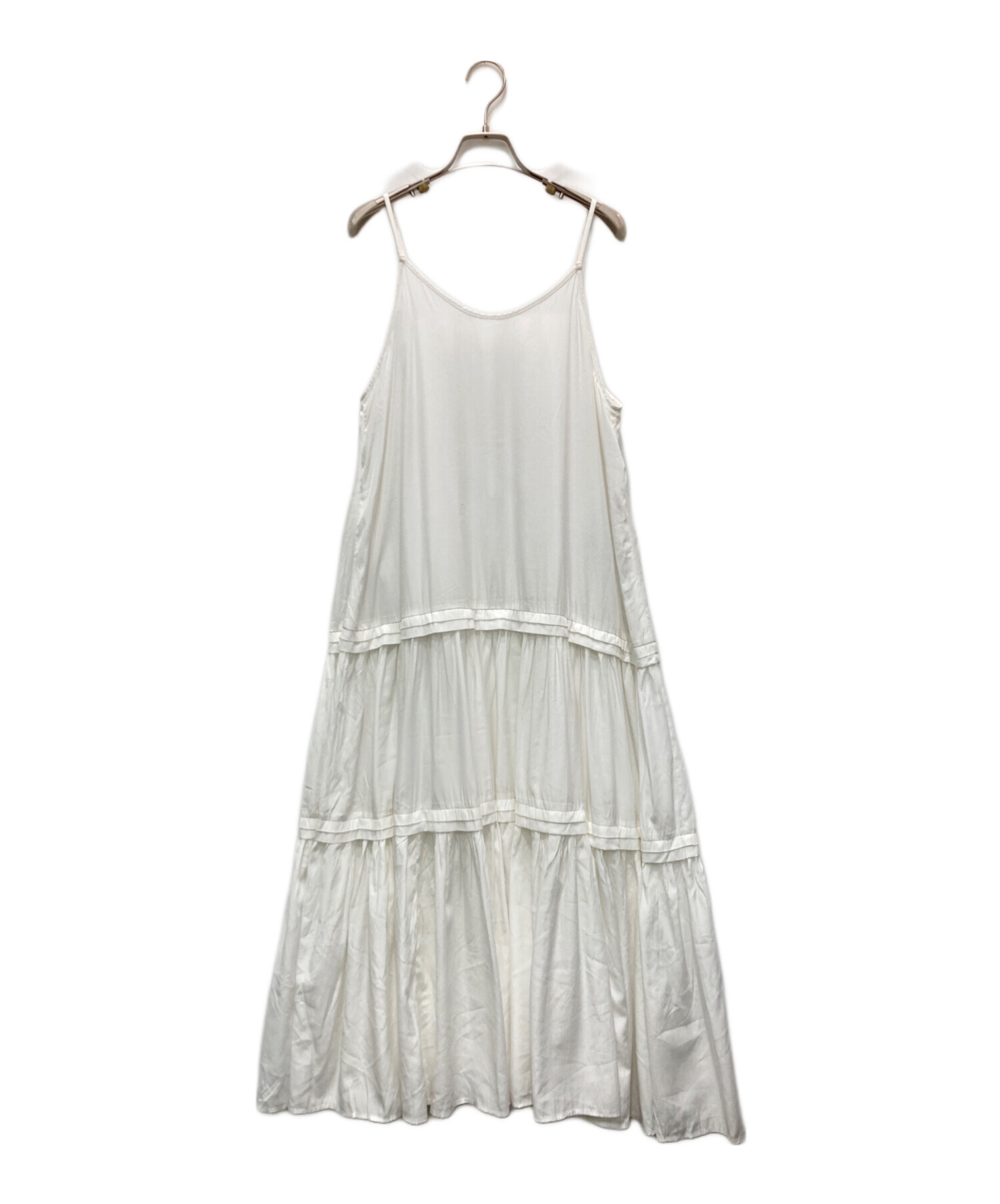 ラウンジドレス今期新品ホワイト ティアード キャミワンピース ロング丈M 中古・古着通販】Loungedress (ラウンジドレス) サテンティアード